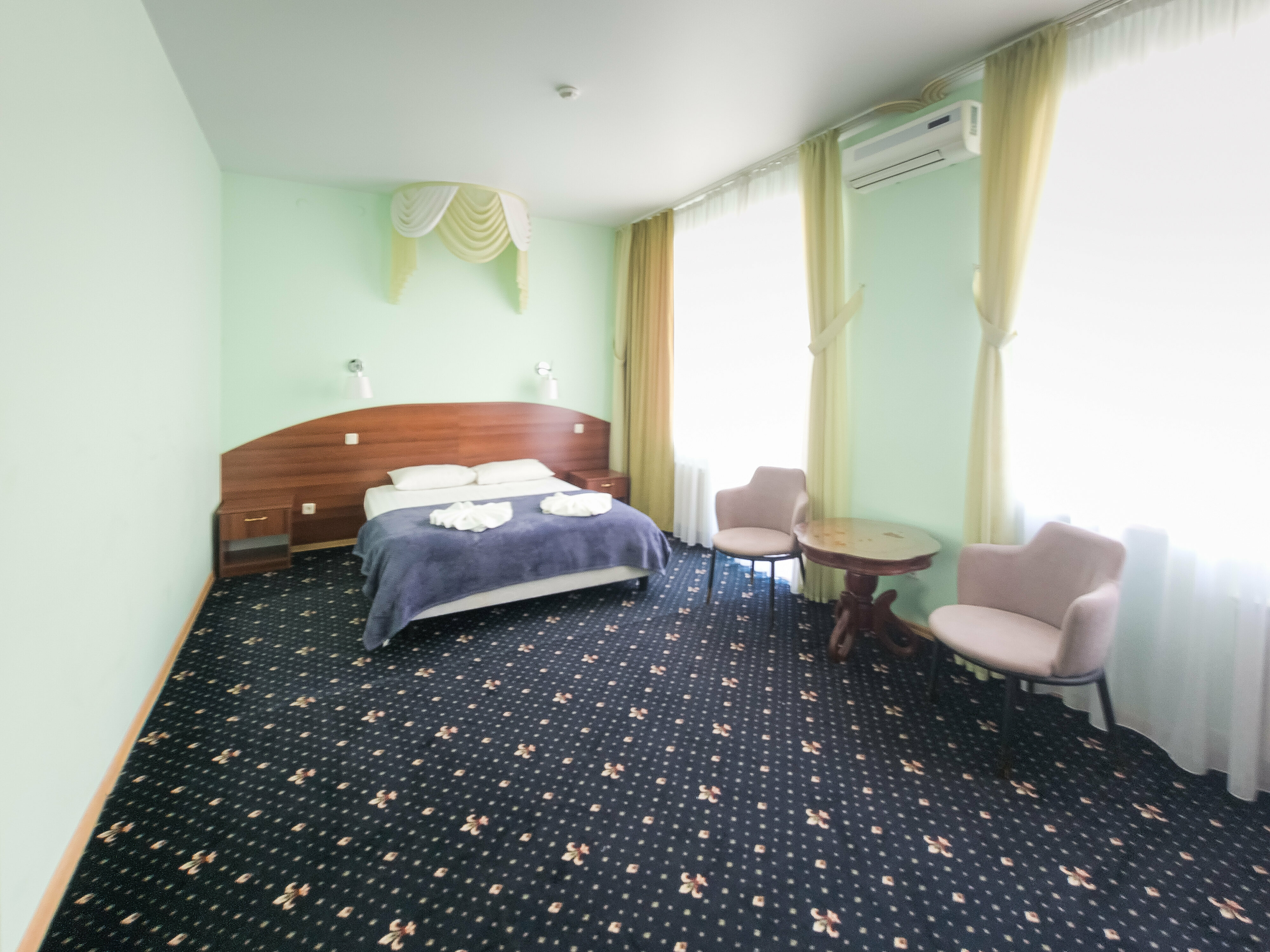 Улучшенный двухместный номер с 1 кроватью