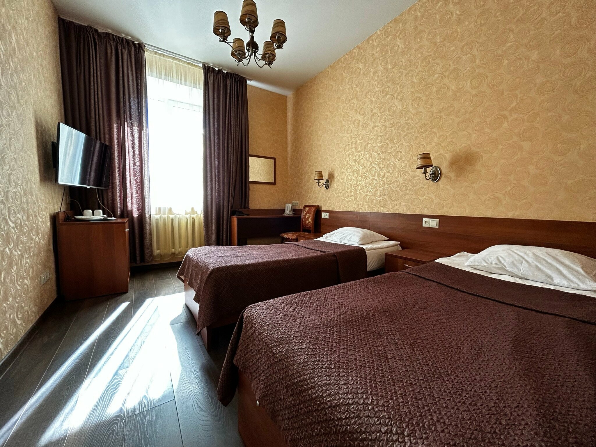 Улучшенный двухместный номер с 2 отдельными кроватями