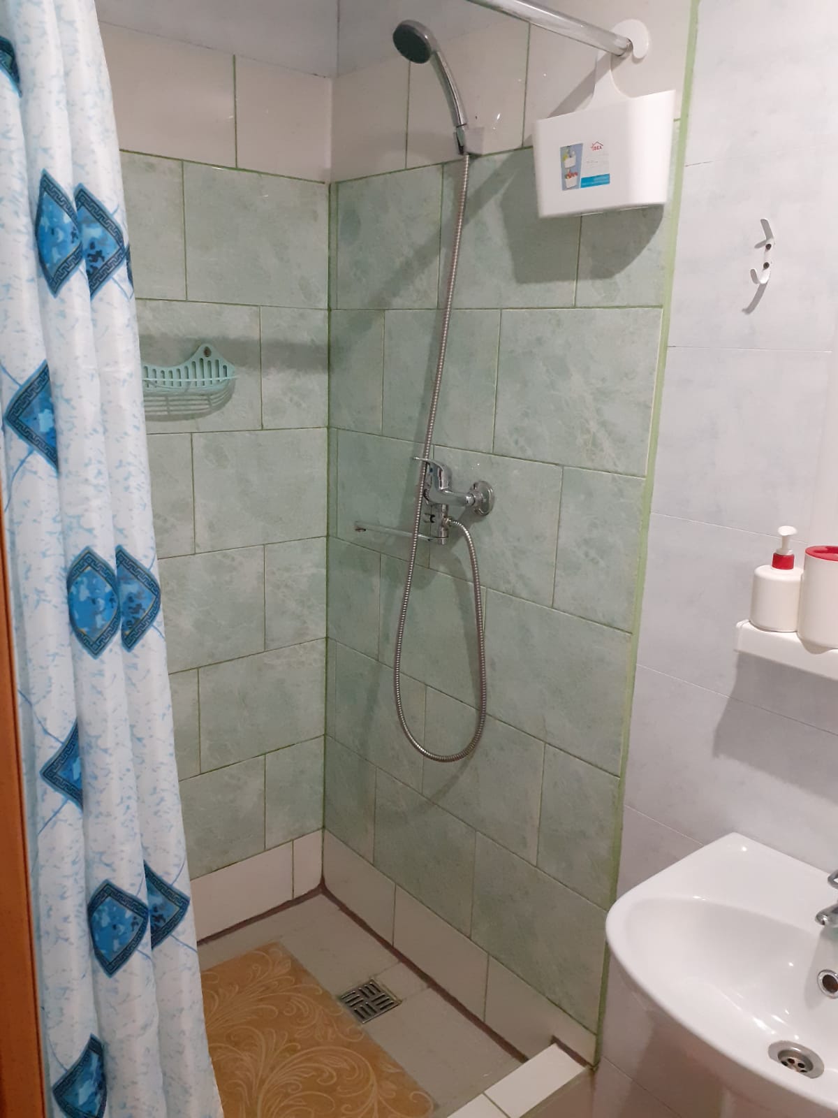 Трехместный номер с душем