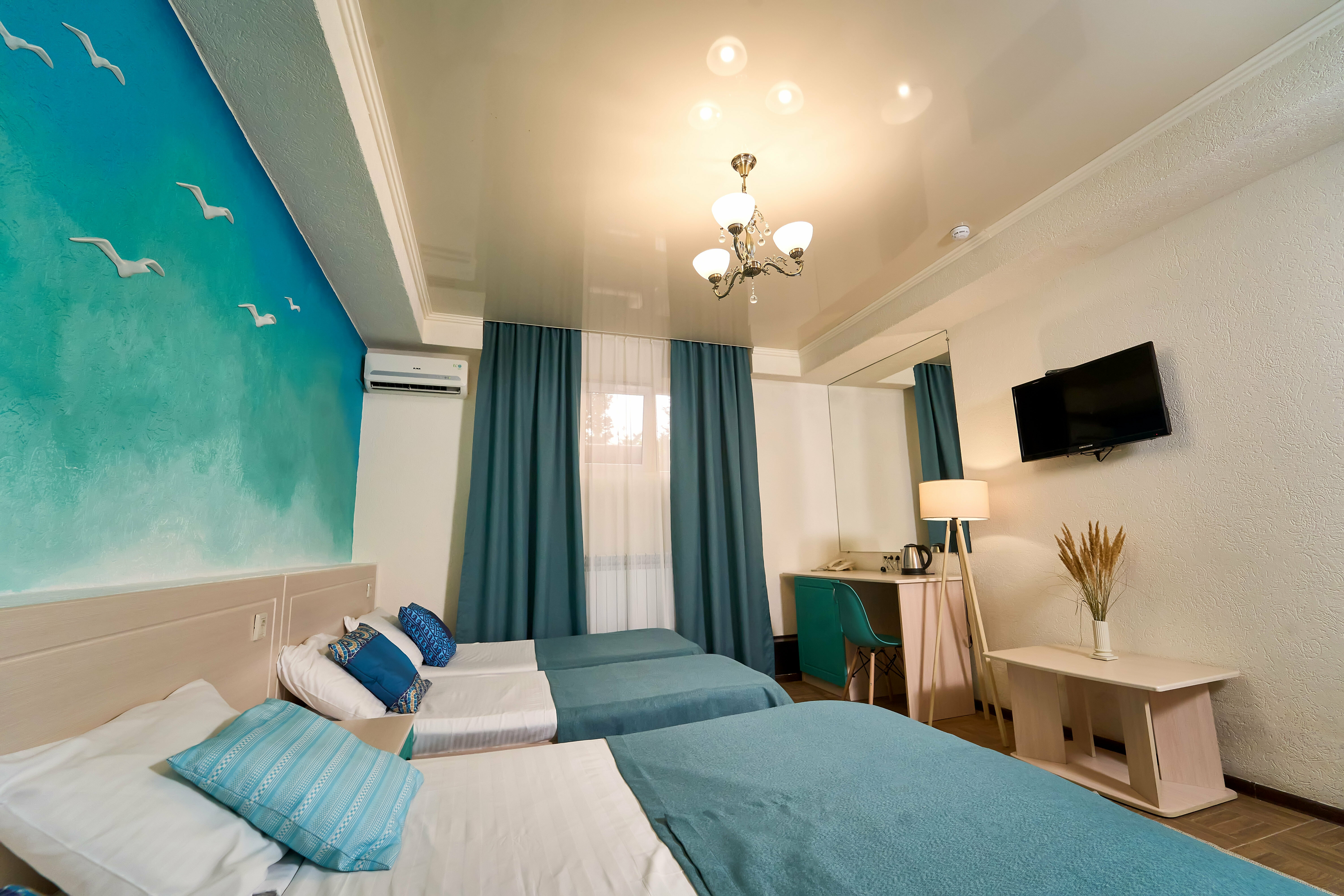 Двухместный номер на нулевом этаже без балкона