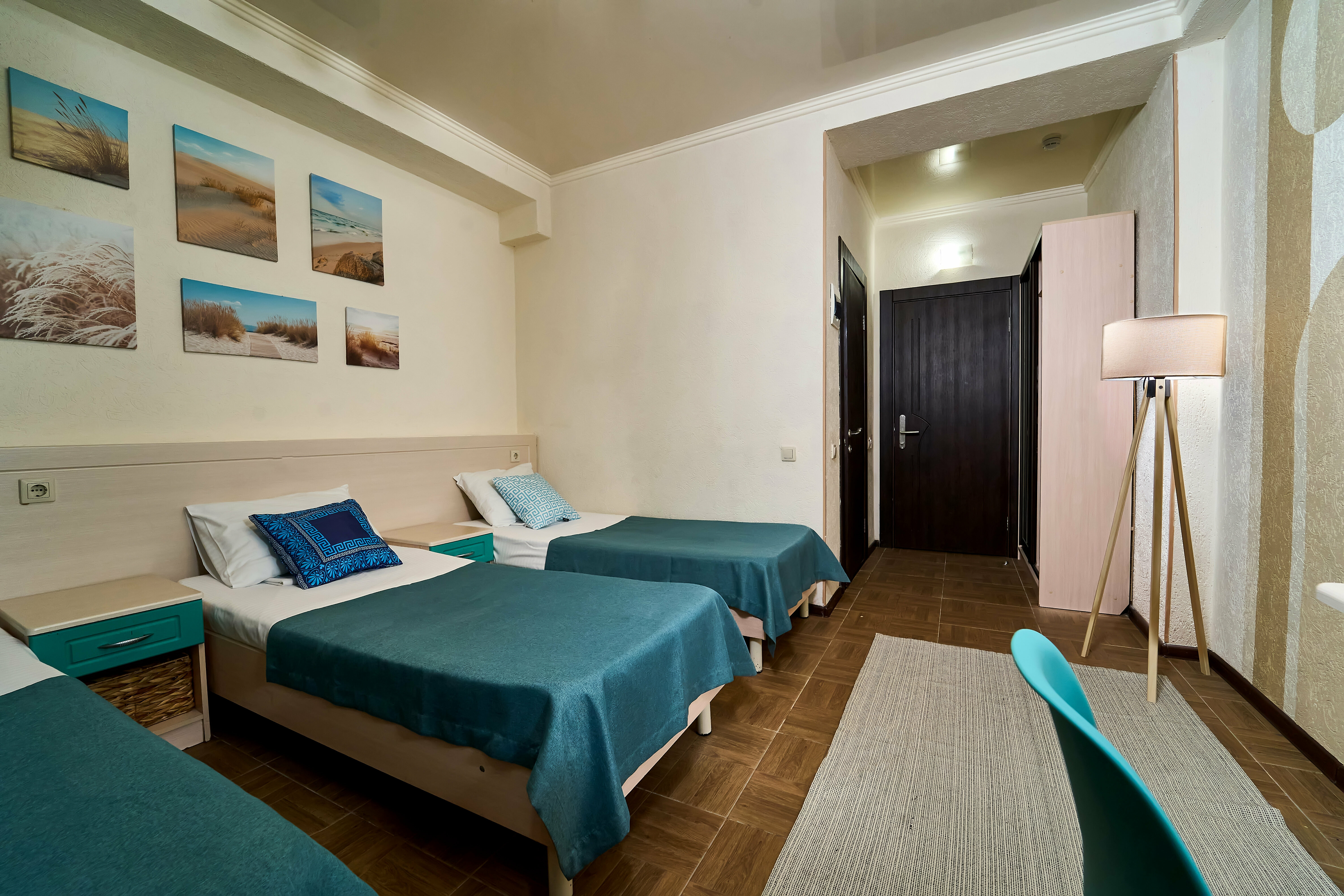 Двухместный номер на нулевом этаже без балкона