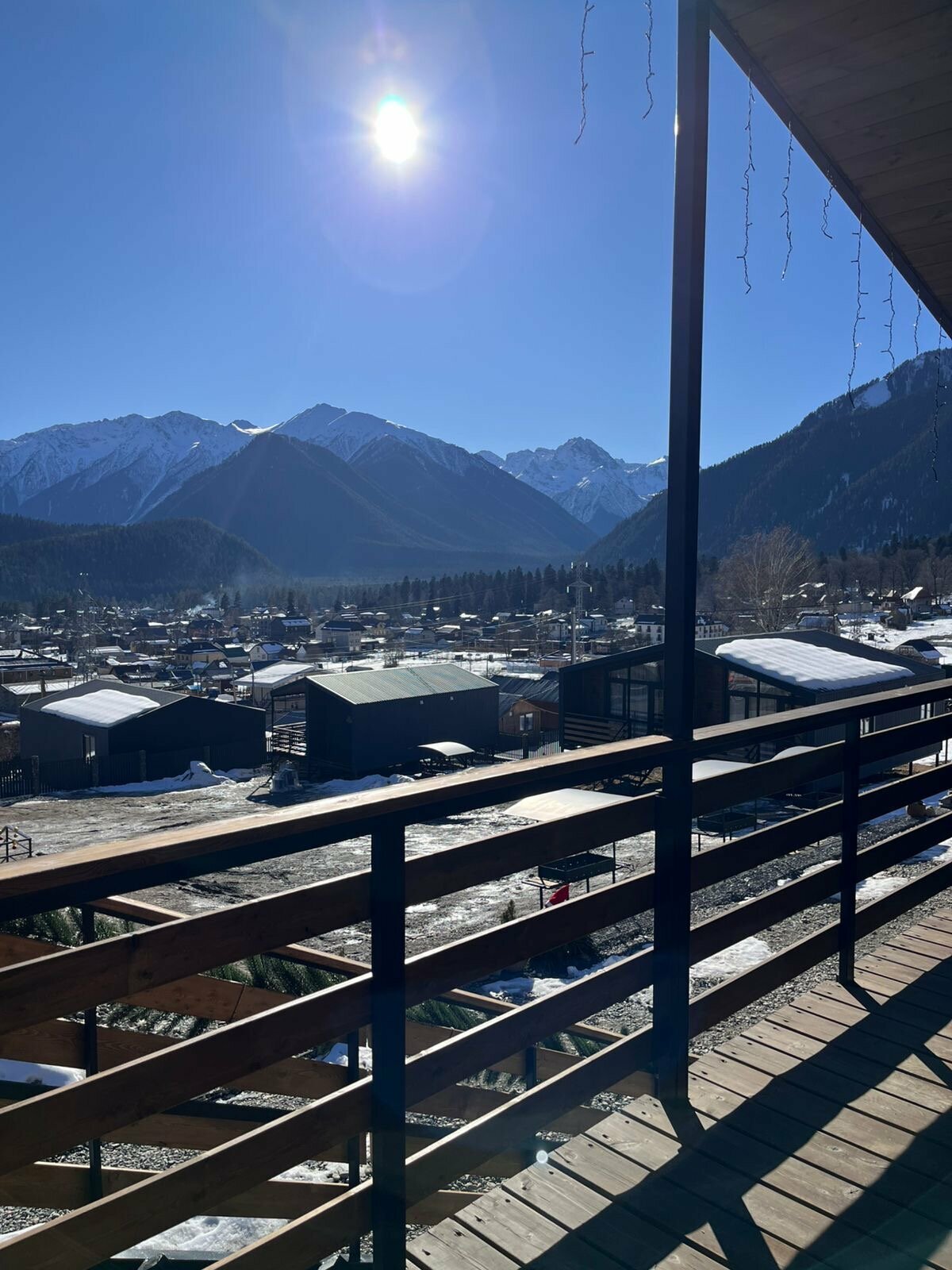 Семейный номер с видом на горы