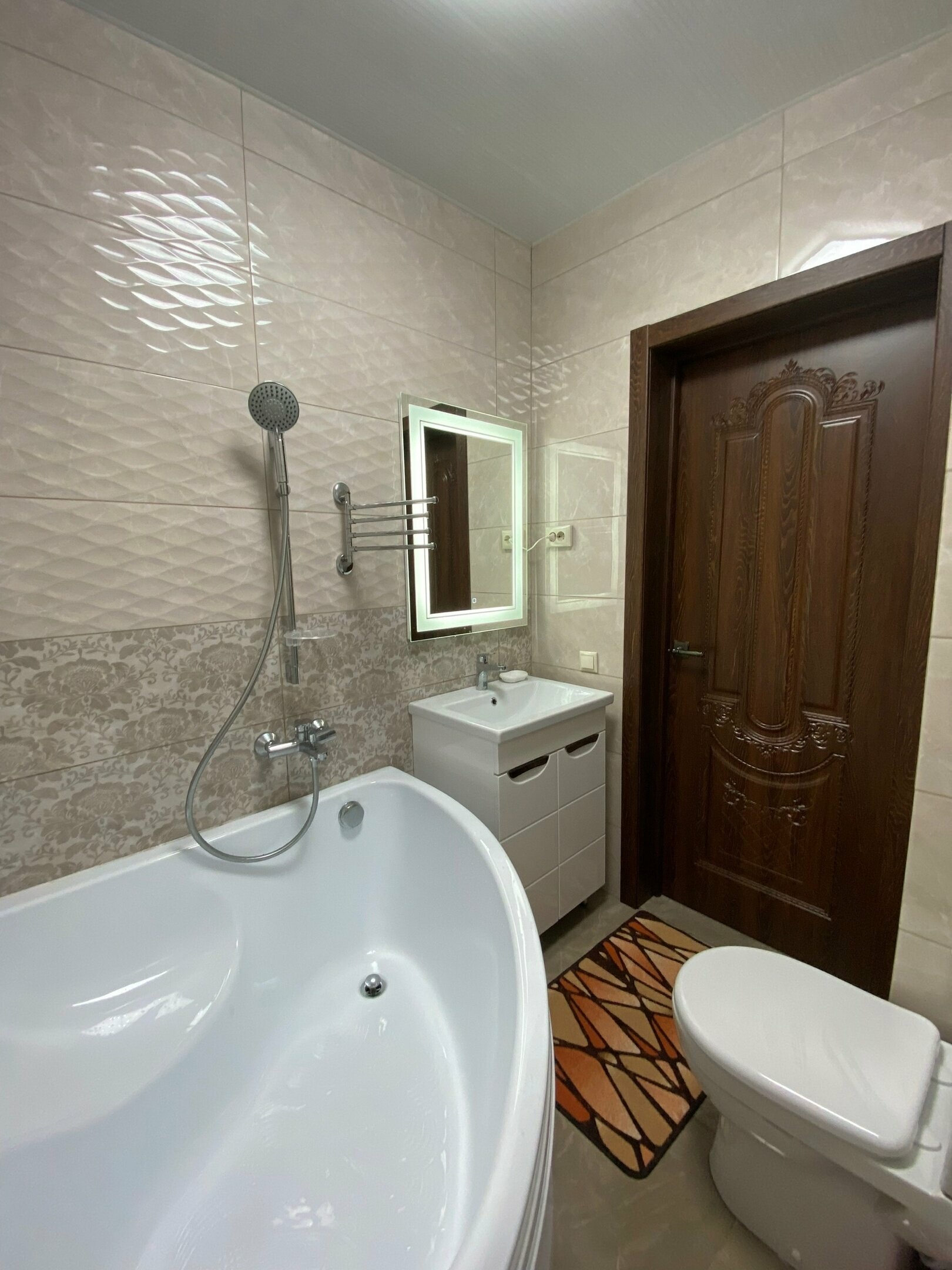 Cемейный номер с собственной ванной комнатой