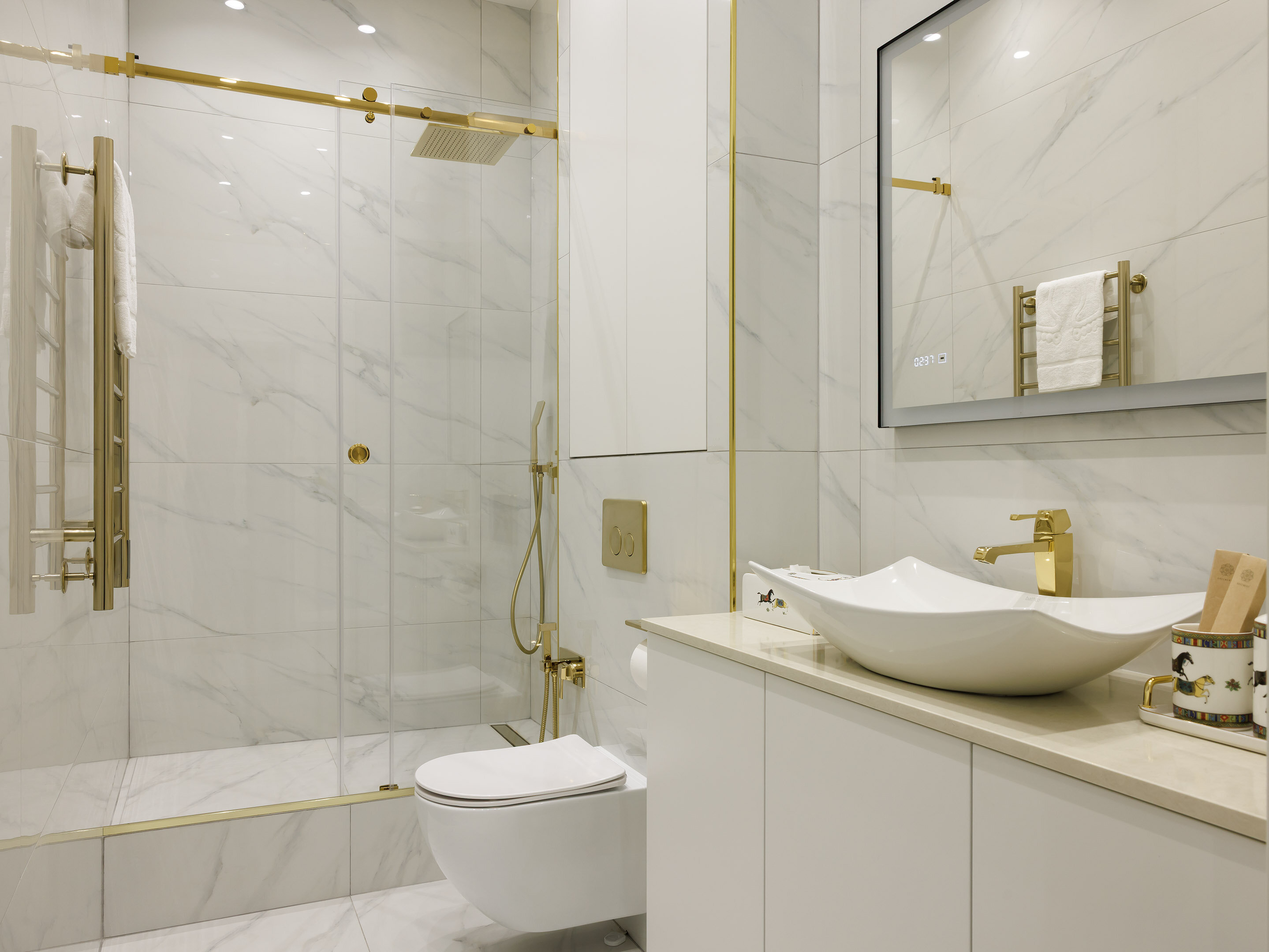 Студио + с видом на Неву