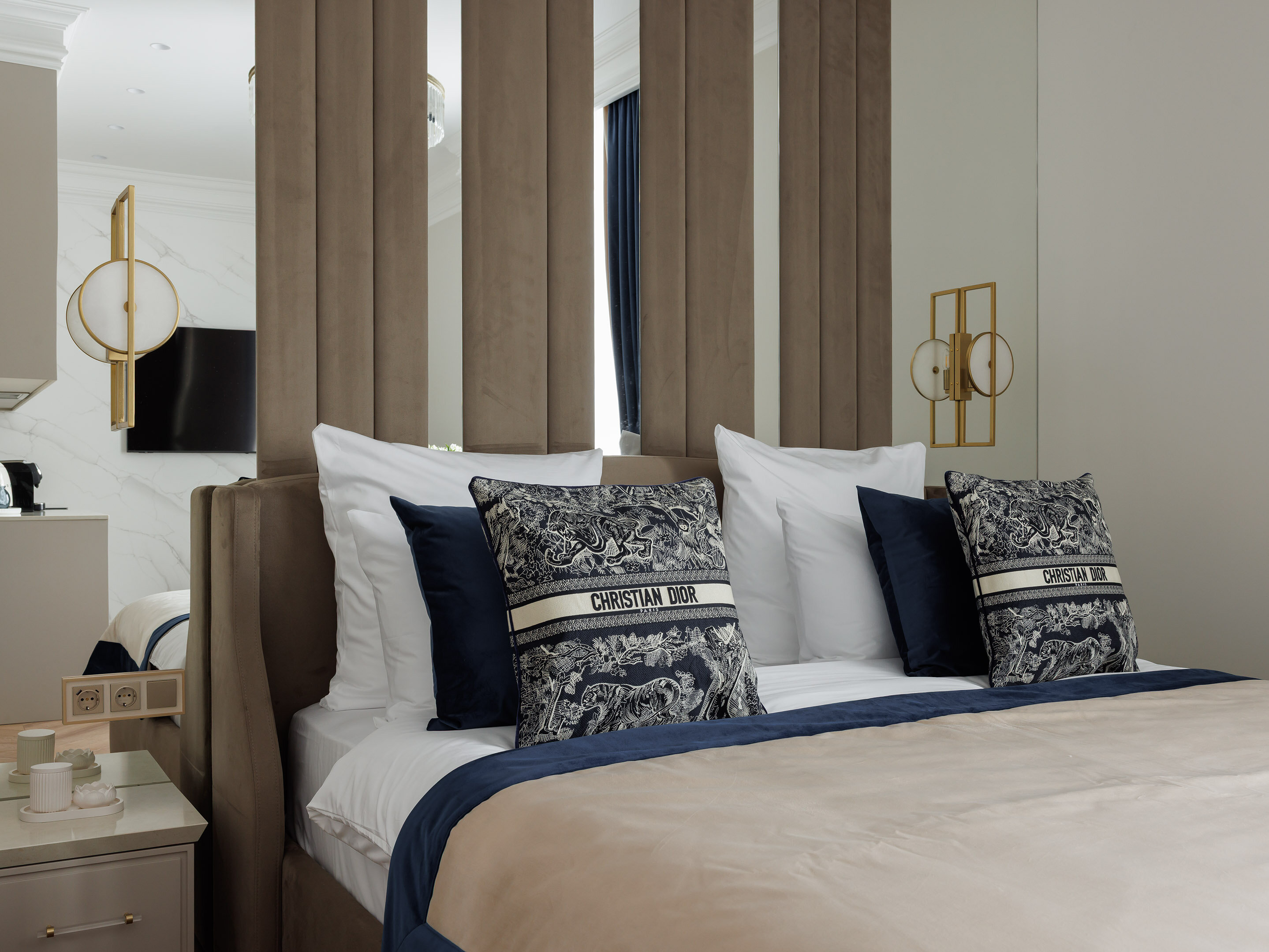 Студио с  видом на Неву 