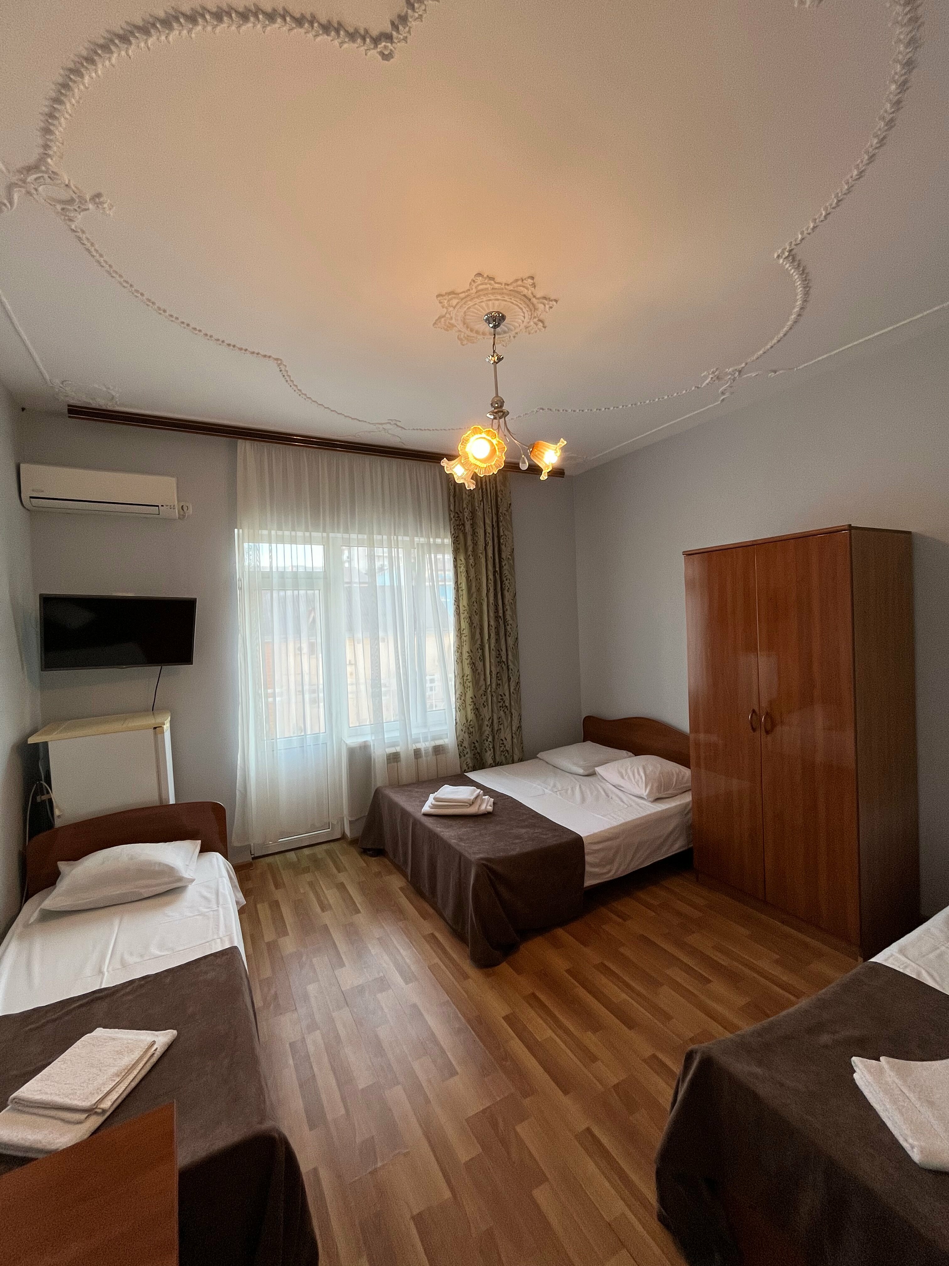 Четырехместный номер с балконом