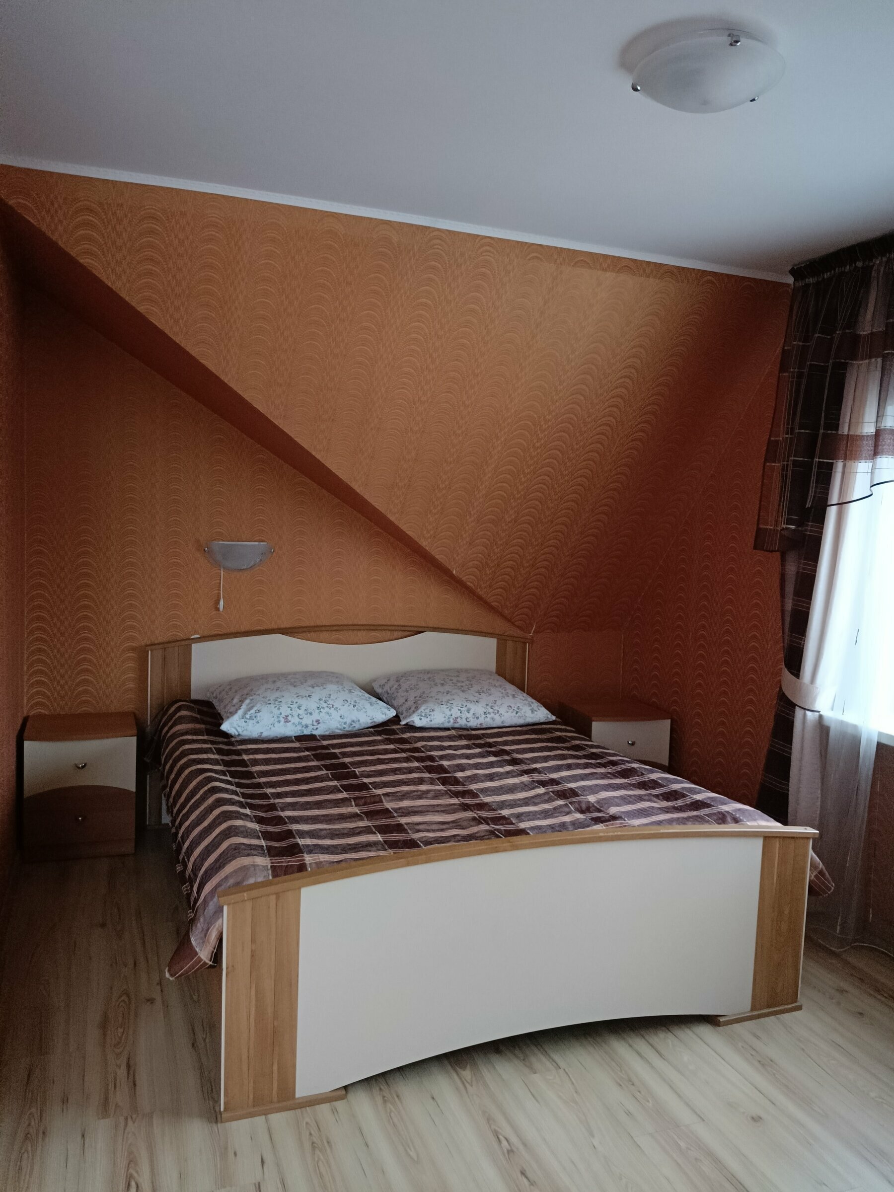 Семейный трёхместный