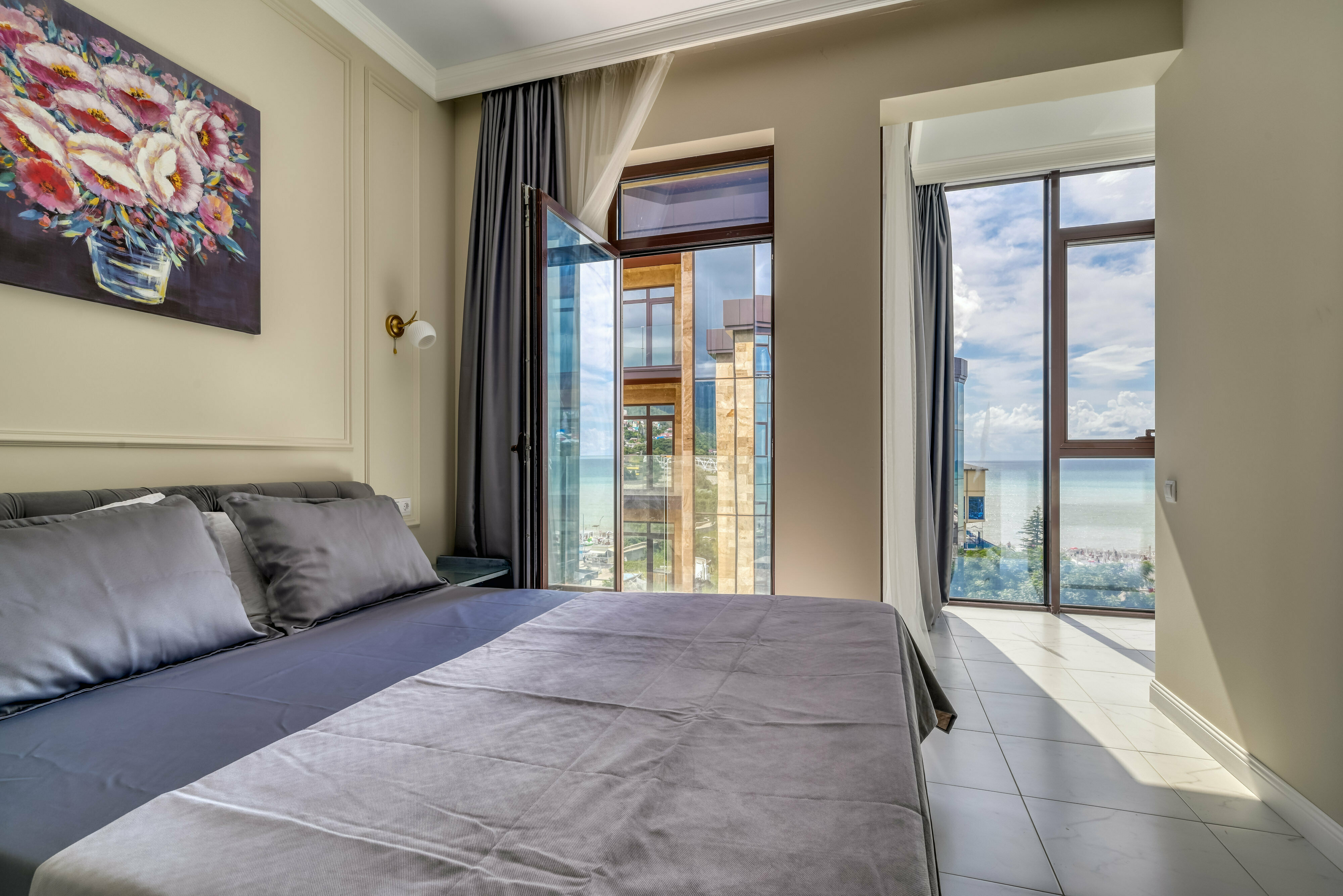 Делюкс с видом на море и балконом "OkoloMorya"