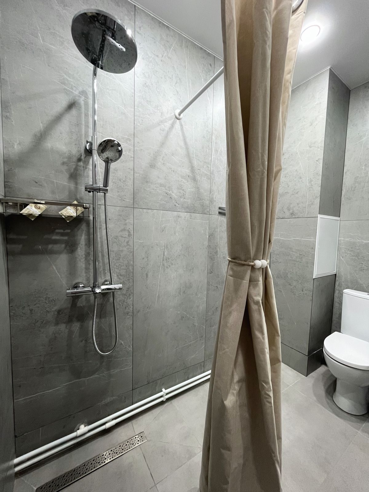 Номер-студия с одной двуспальной кроватью