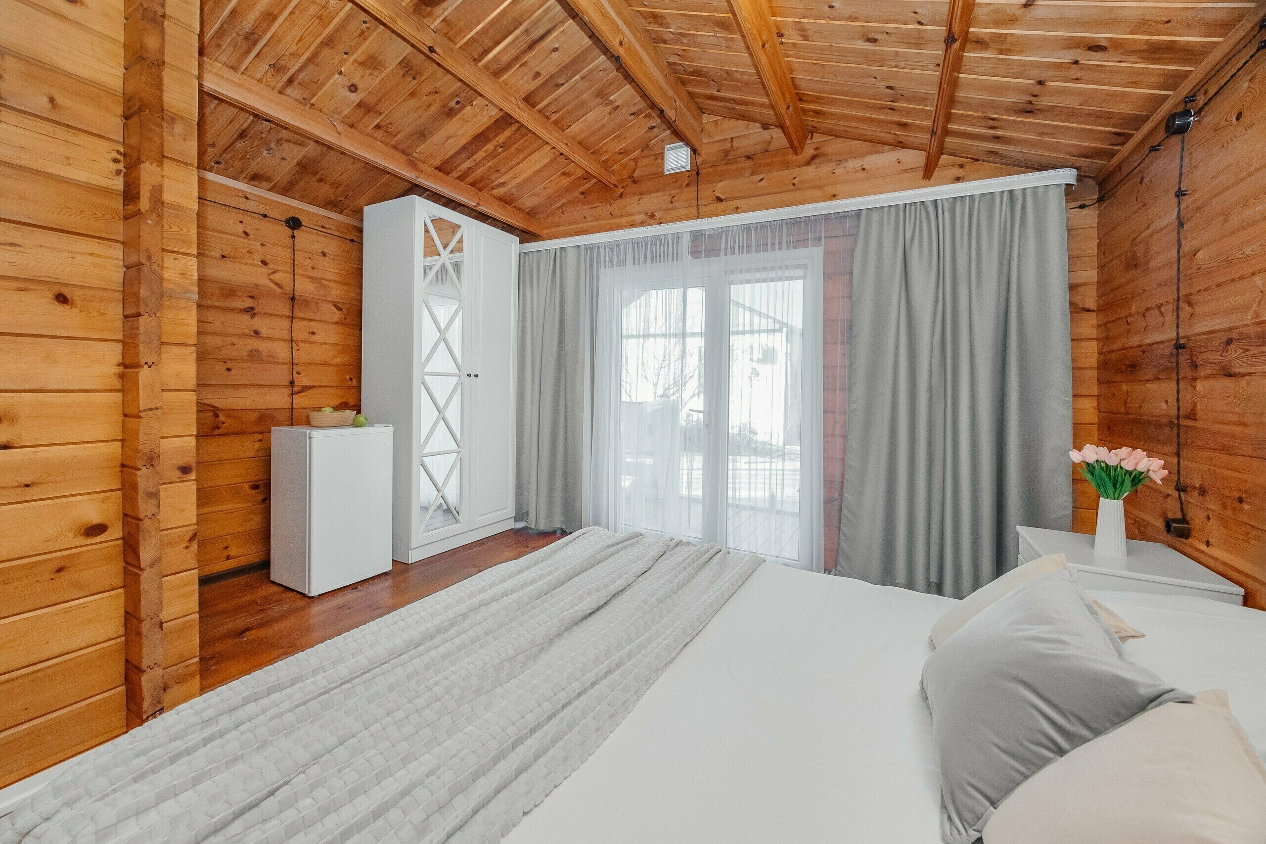 Коттеджный домик в гостевом комплексе "БроНау Семейный"