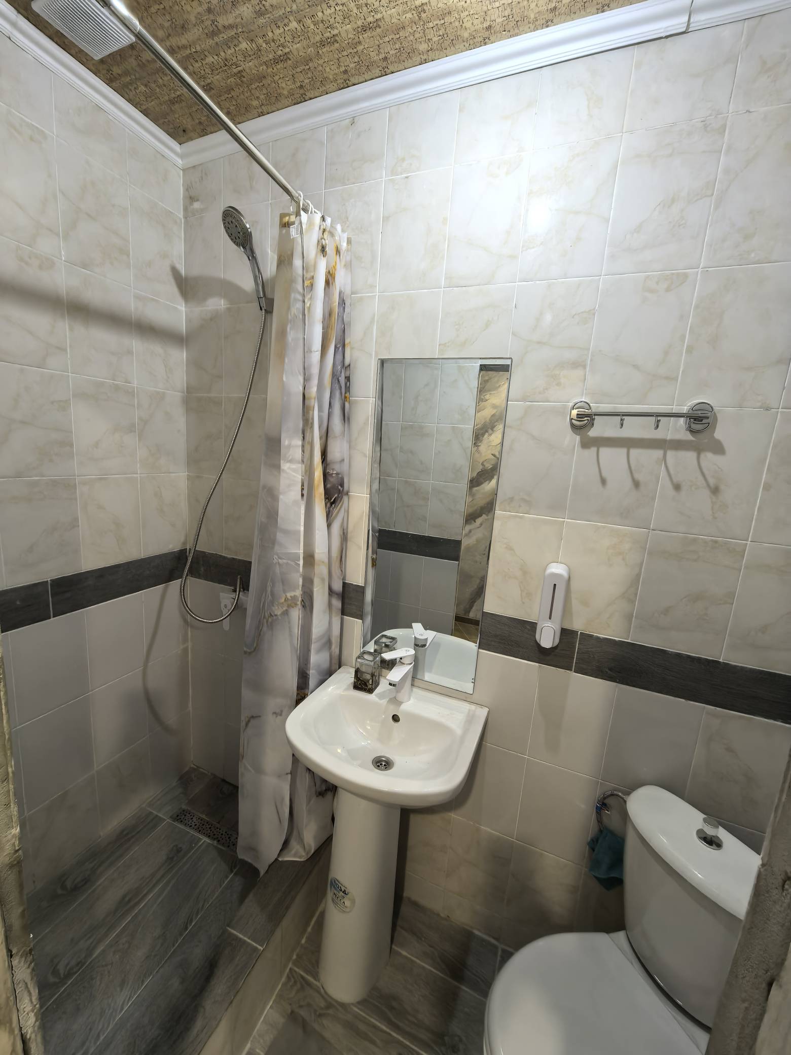 Двухместный номер с 2 отдельными кроватями и ванной