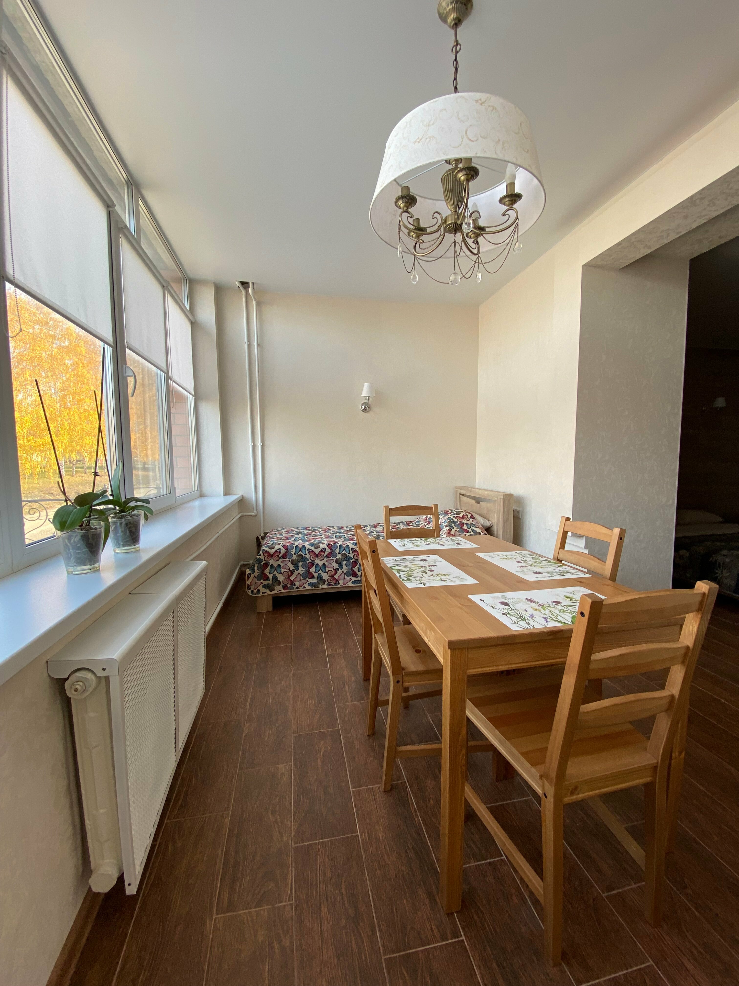 Люкс с кроватью размера «king-size» и балконом