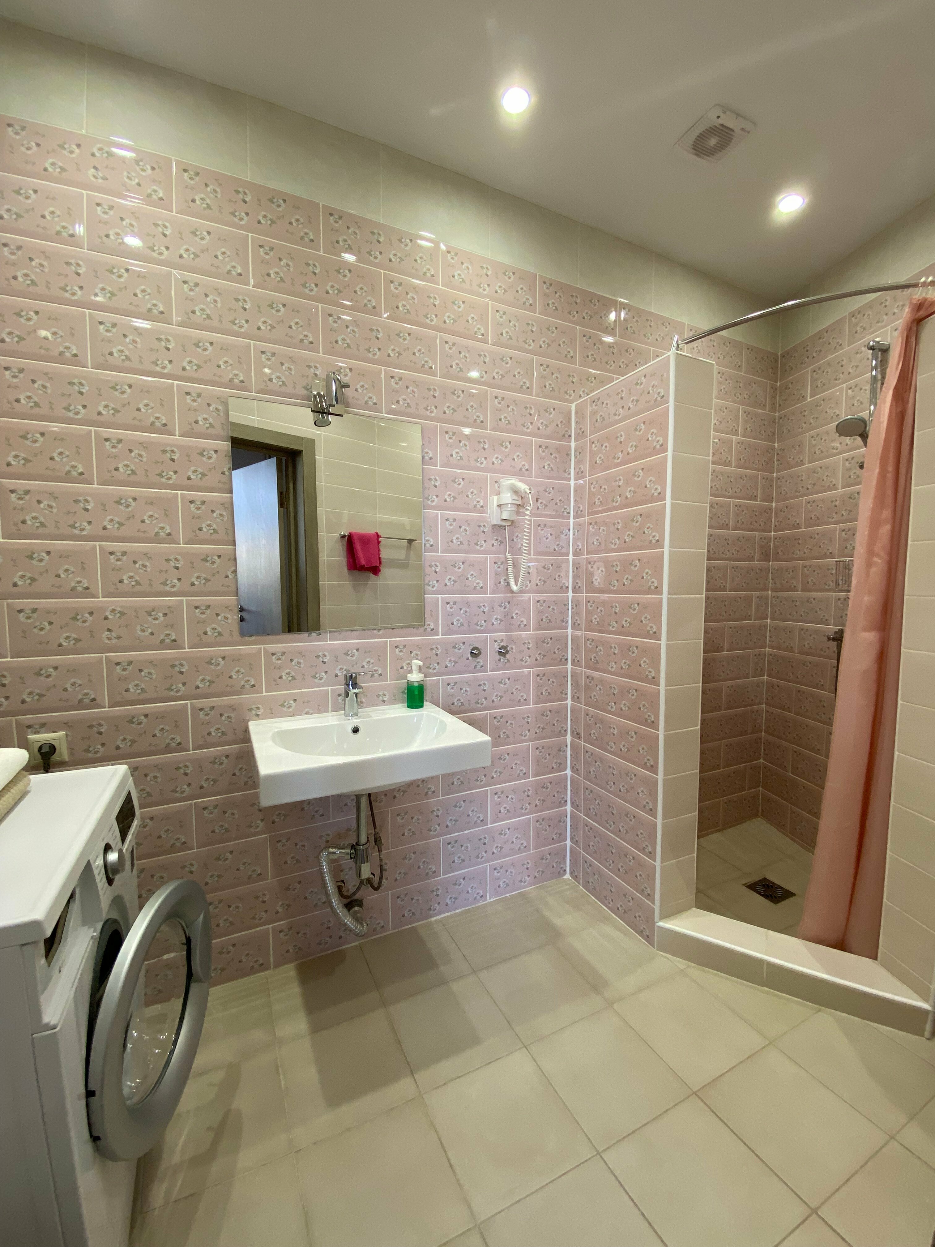 Люкс с кроватью размера «king-size» и балконом