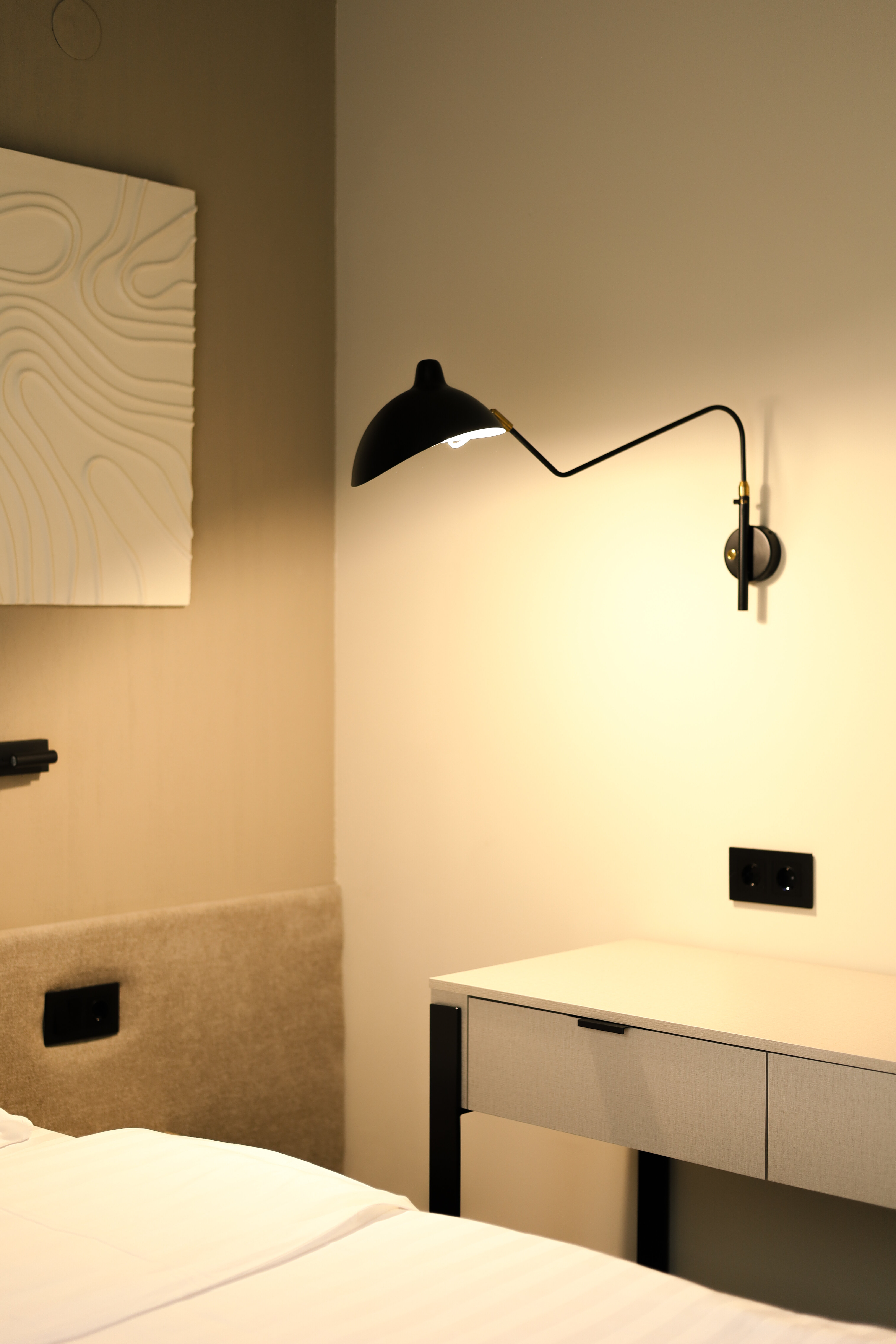 Просторный двухместный номер с 2 отдельными кроватями