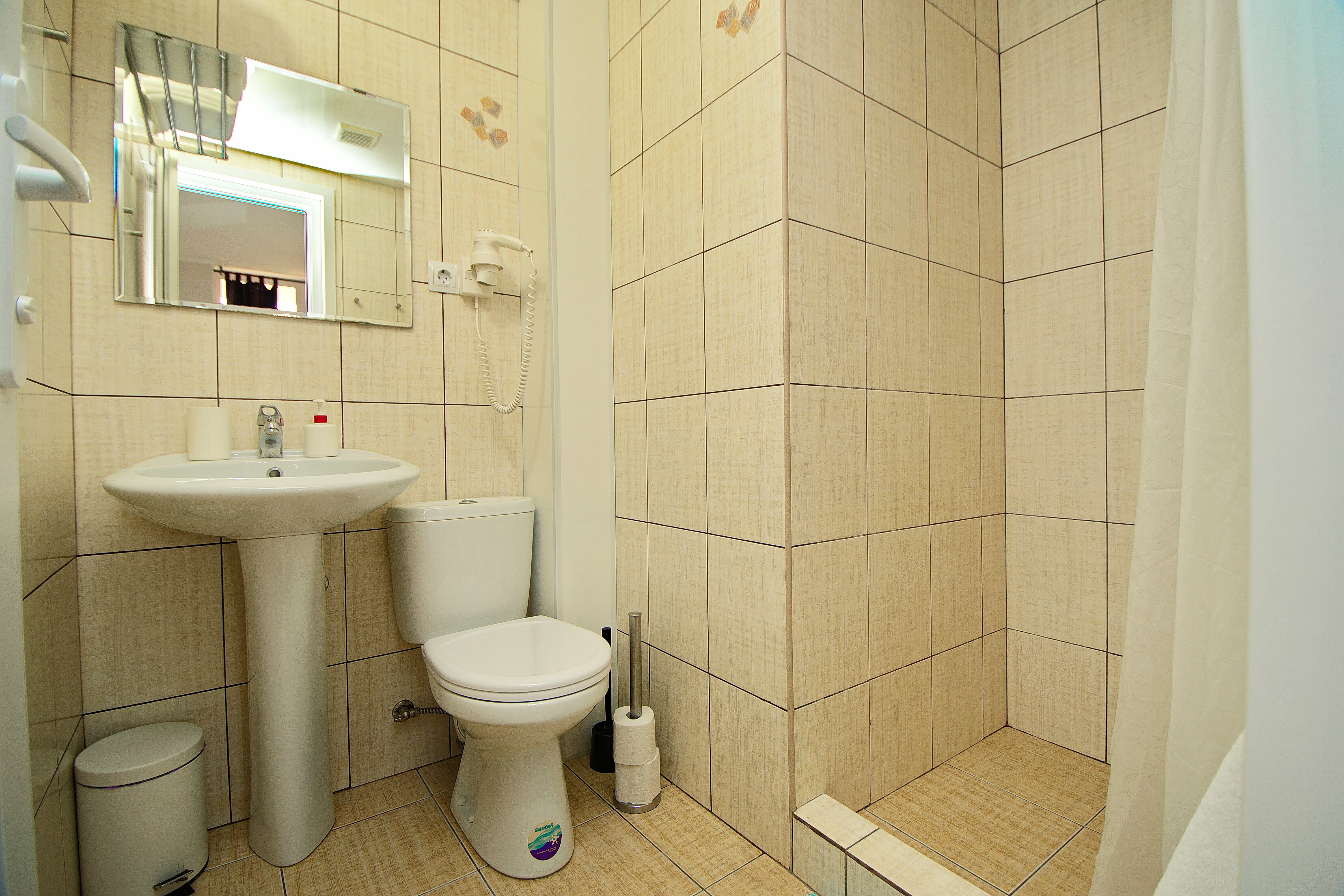 Стандартный трехместный номер