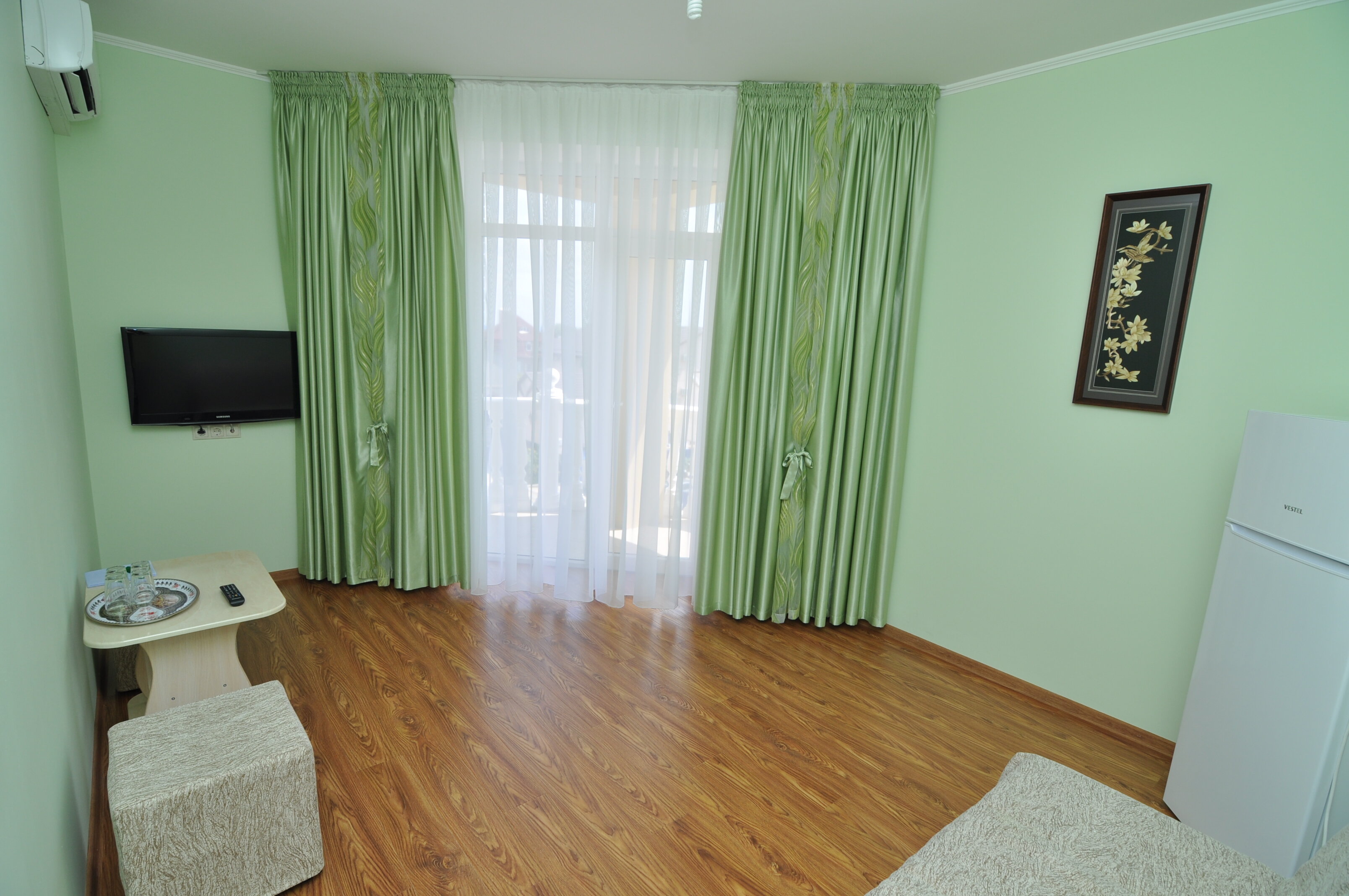 Люкс двухкомнатный с балконом