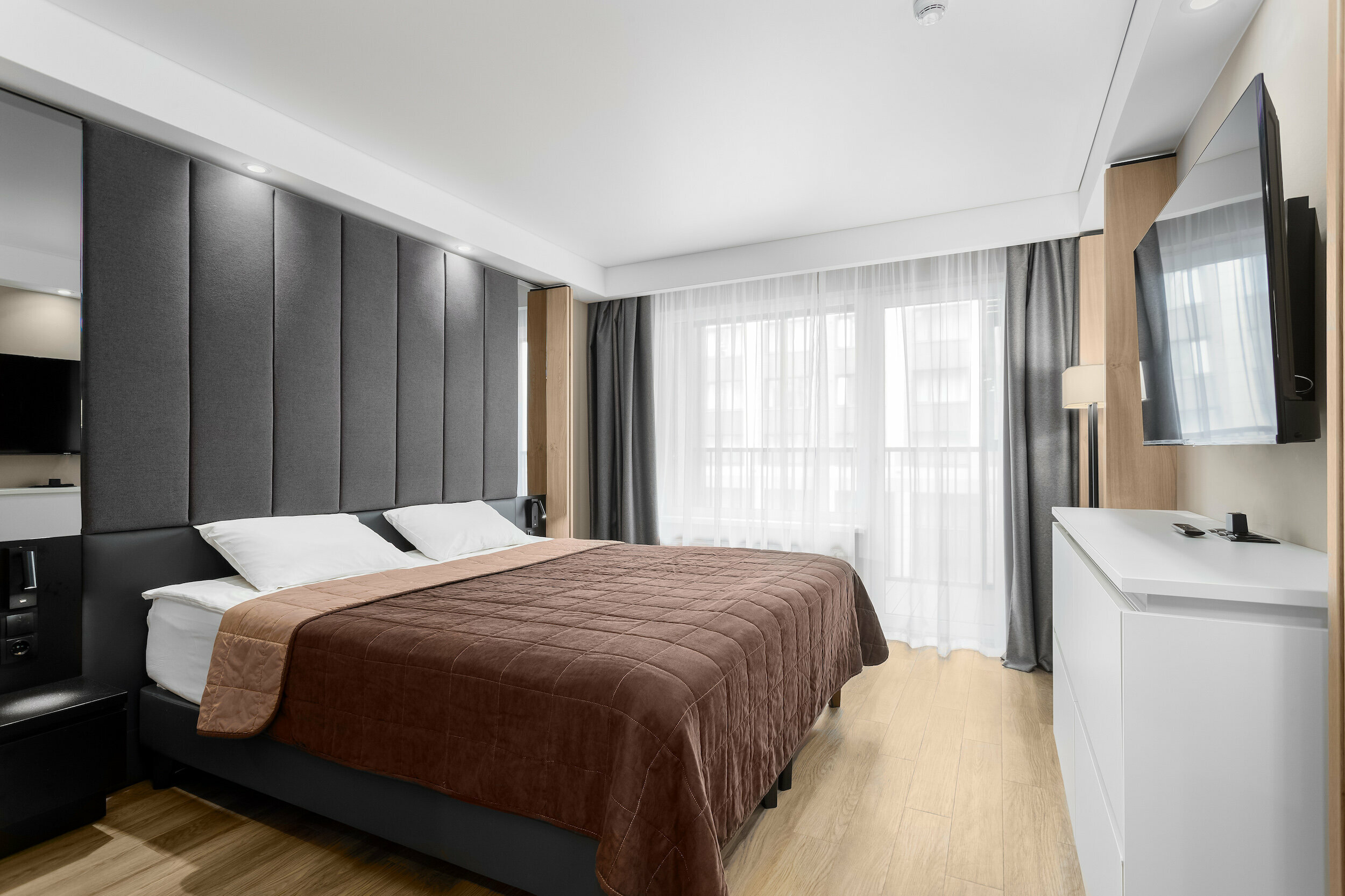 Улучшенный номер с кроватью размера «king-size»