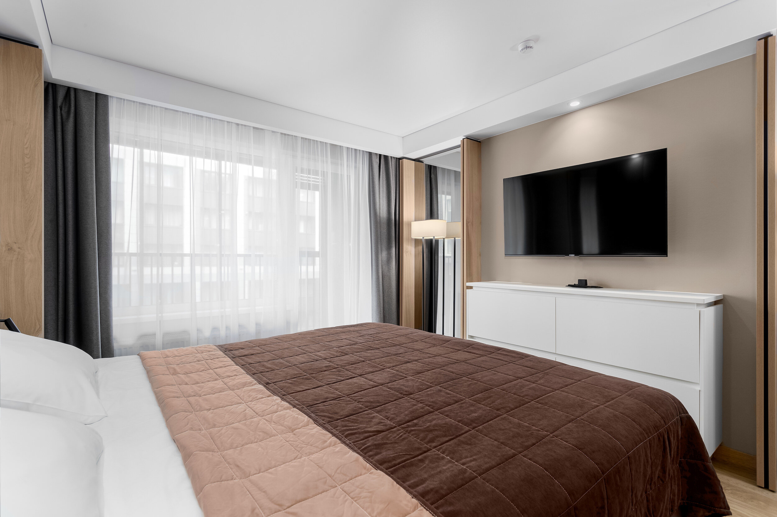 Улучшенный номер с кроватью размера «king-size»