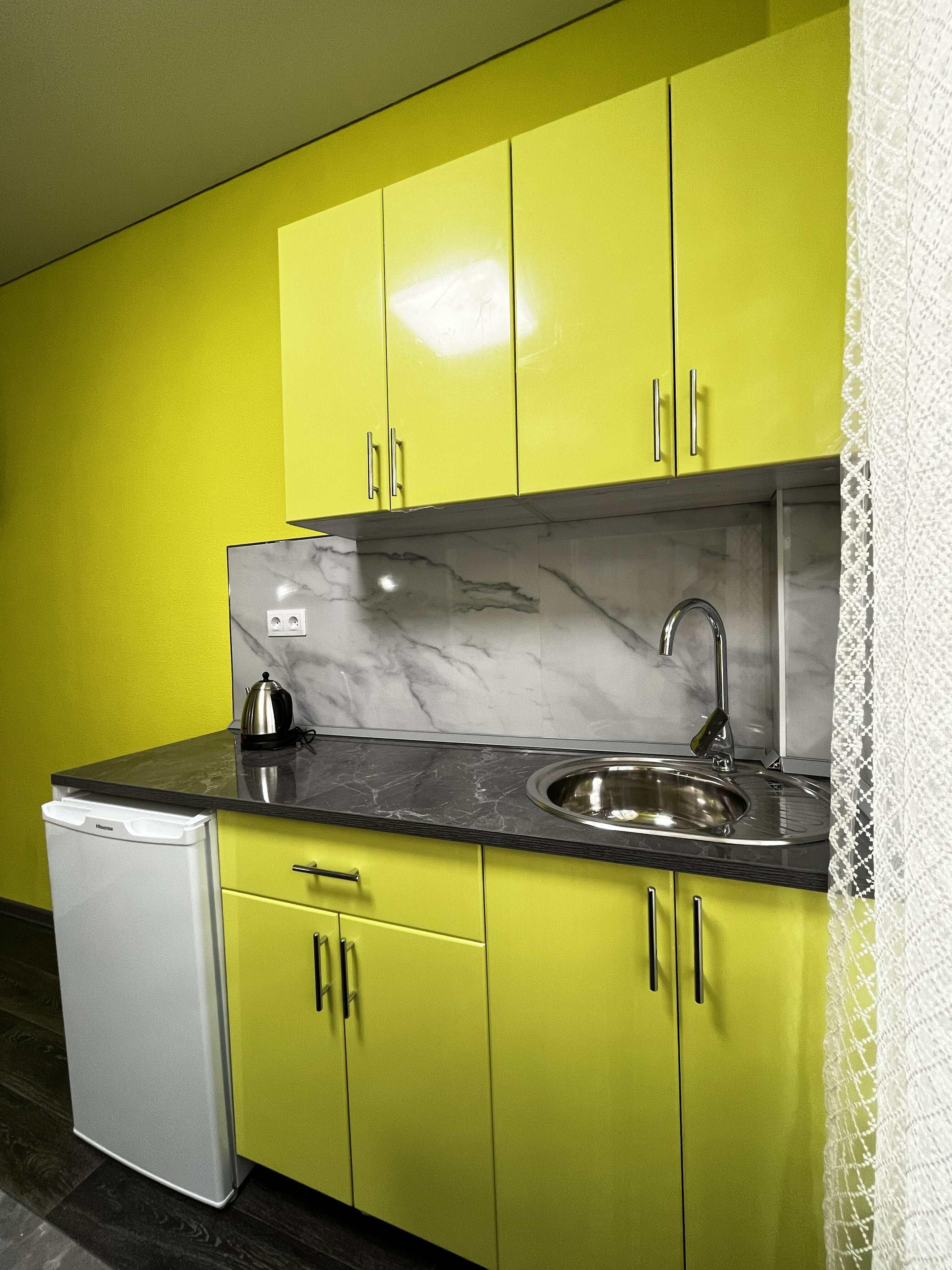 Уютные трёхместные апартаменты возле моря