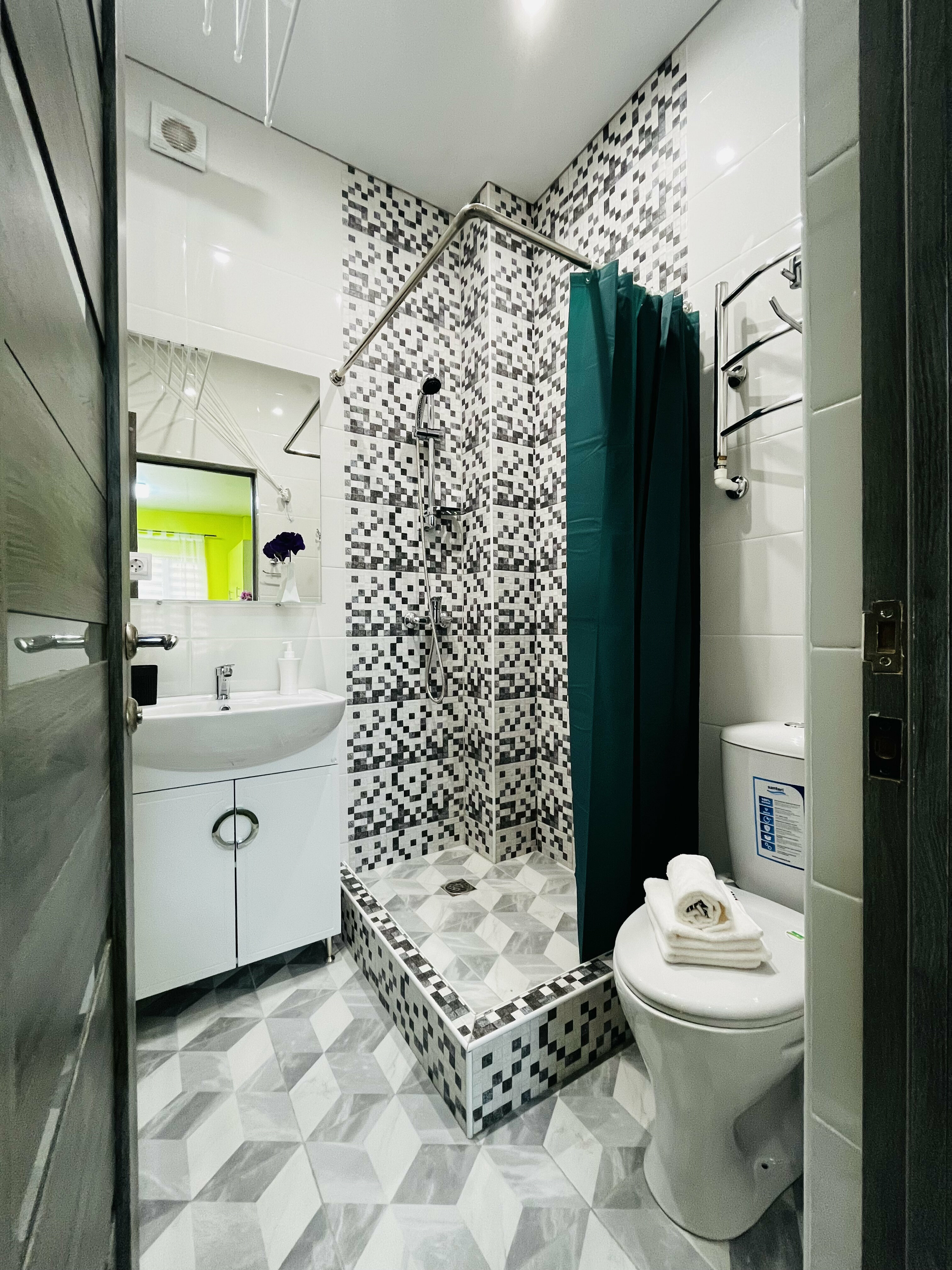 Уютные трёхместные апартаменты возле моря