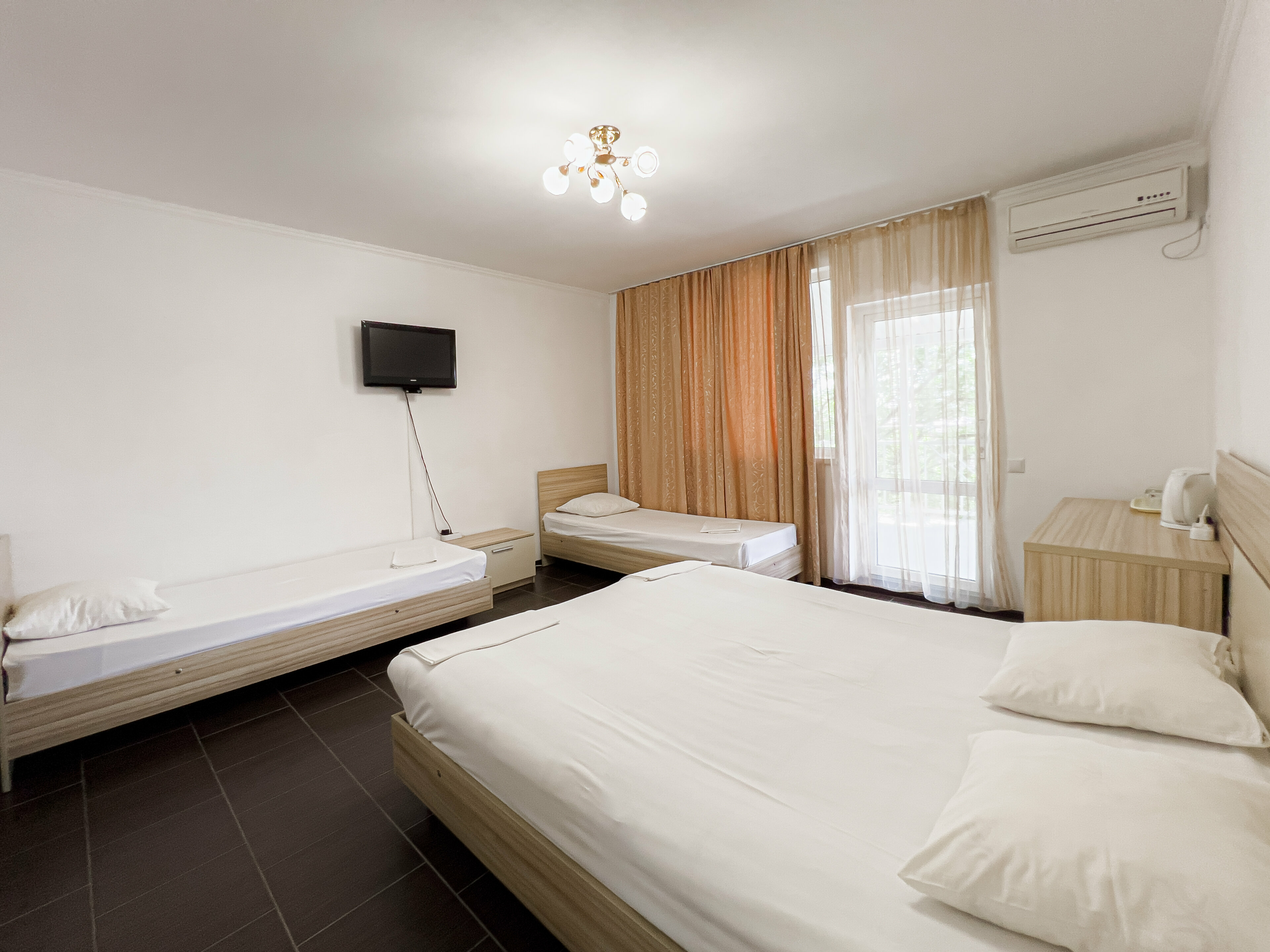 Стандартный четырехместный номер