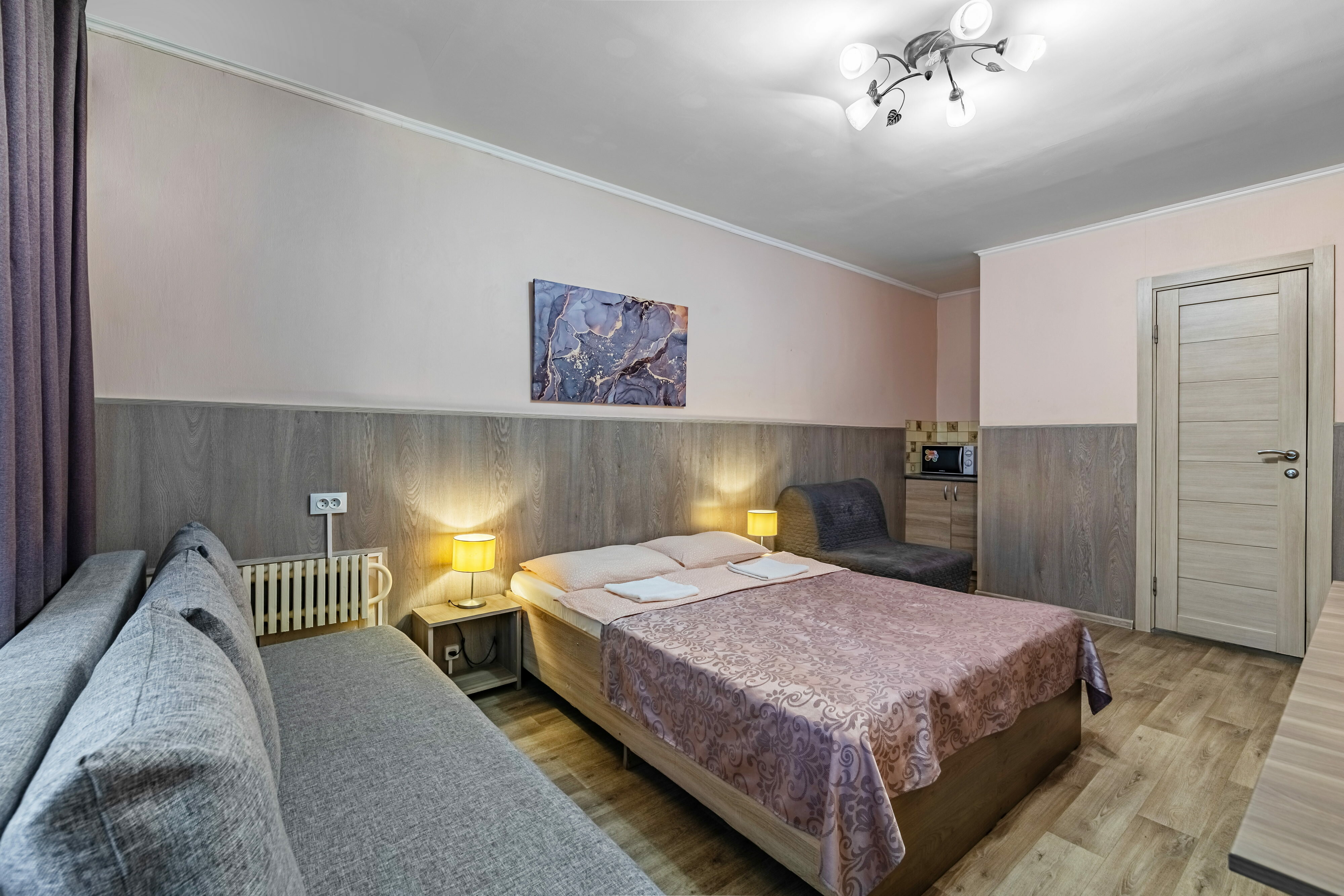 Номер студия с собственной ванной комнатой