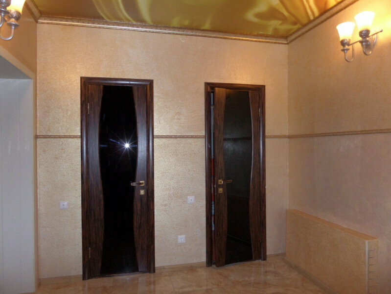 Трехместный номер с собственной ванной комнатой вне номера