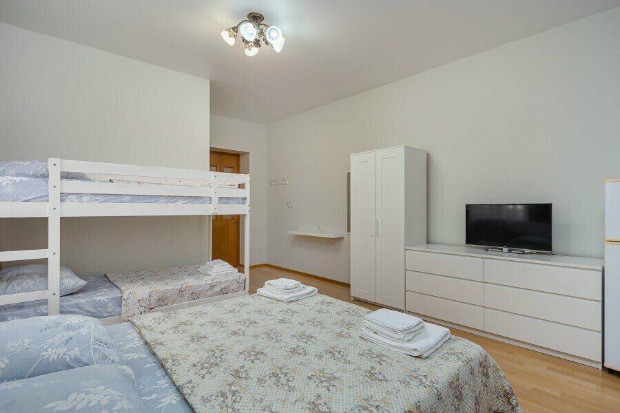 Cемейный номер с собственной ванной комнатой