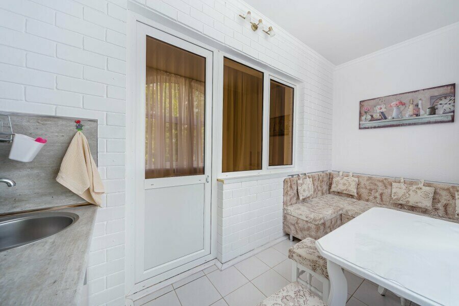 Cемейный номер с собственной ванной комнатой