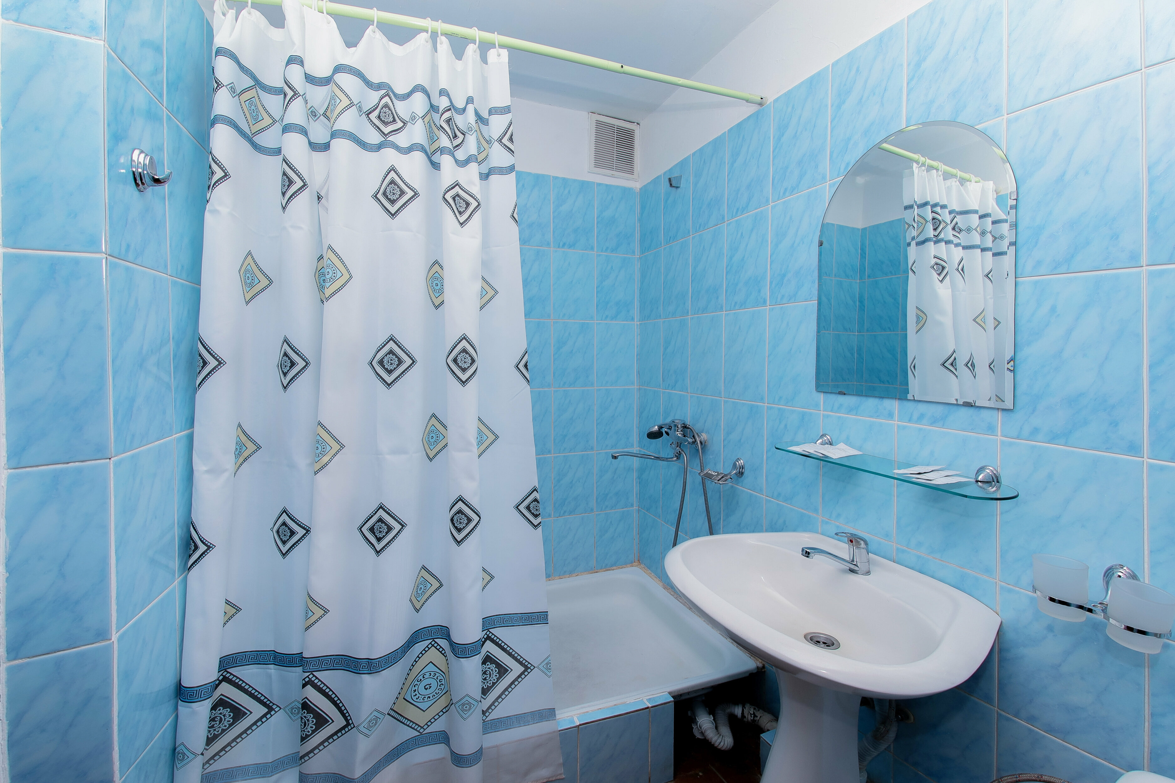 Бюджетный трехместный номер