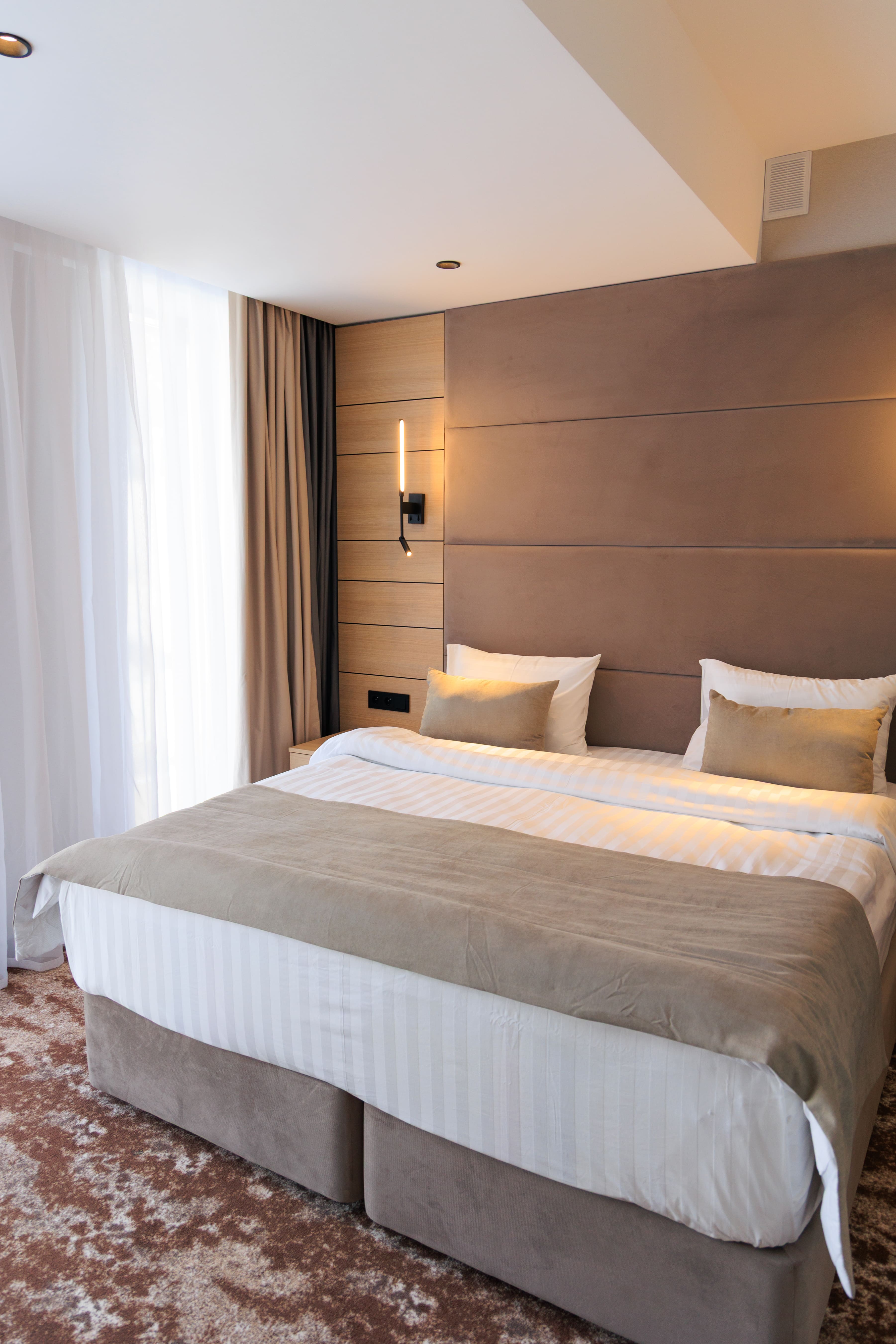 Номер-студия с диваном-кроватью