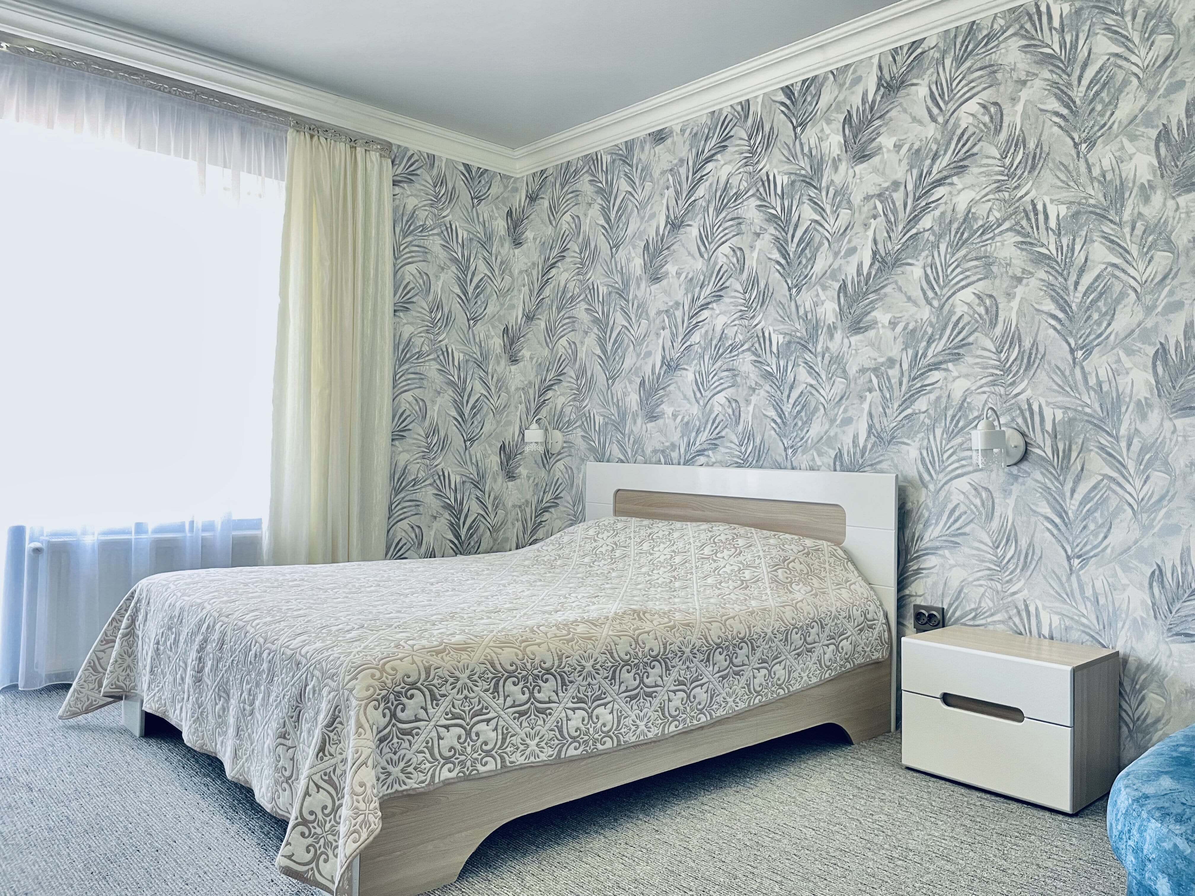 Трехместный номер с балконом