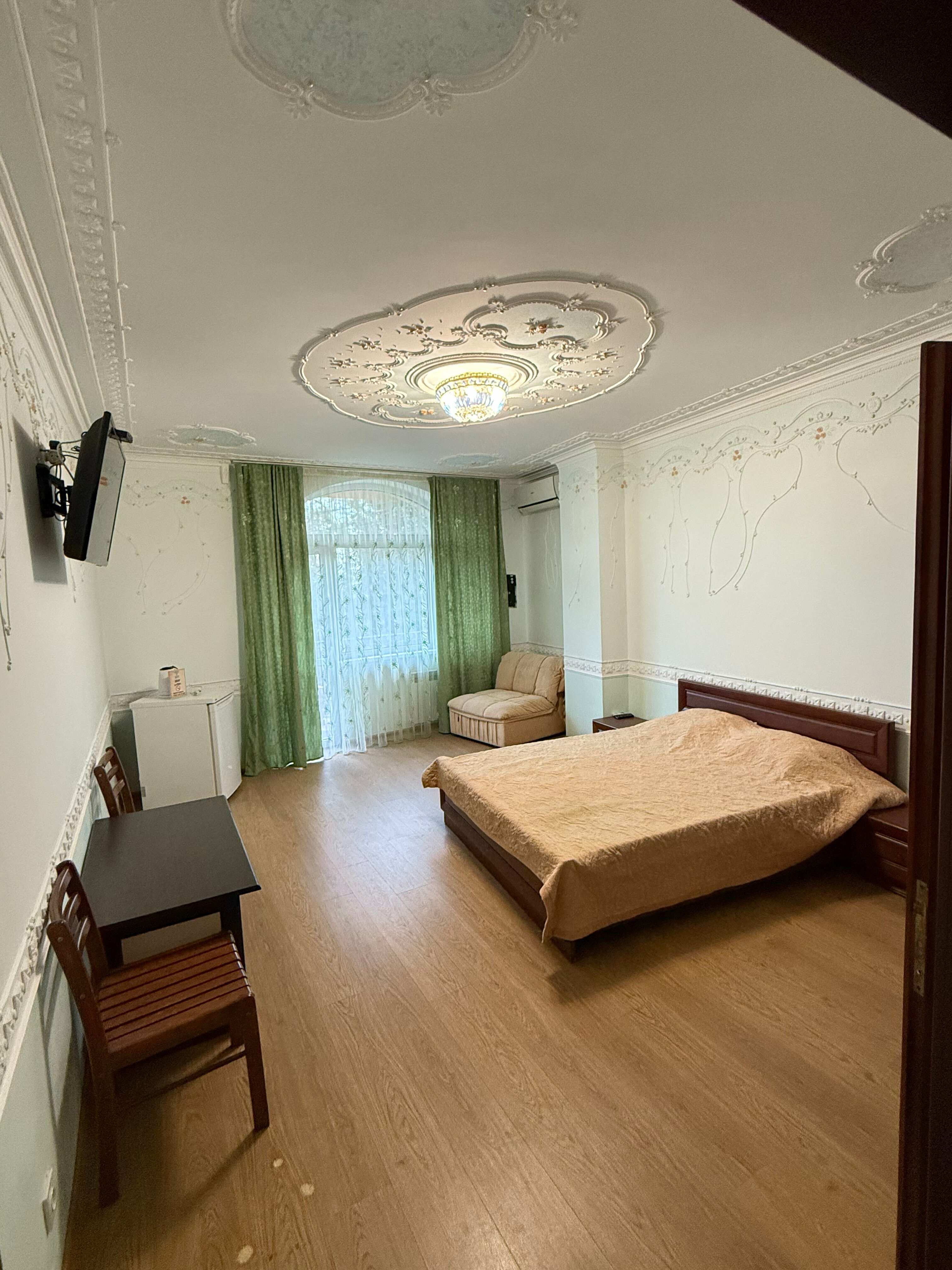 Трехместный номер с видом на море