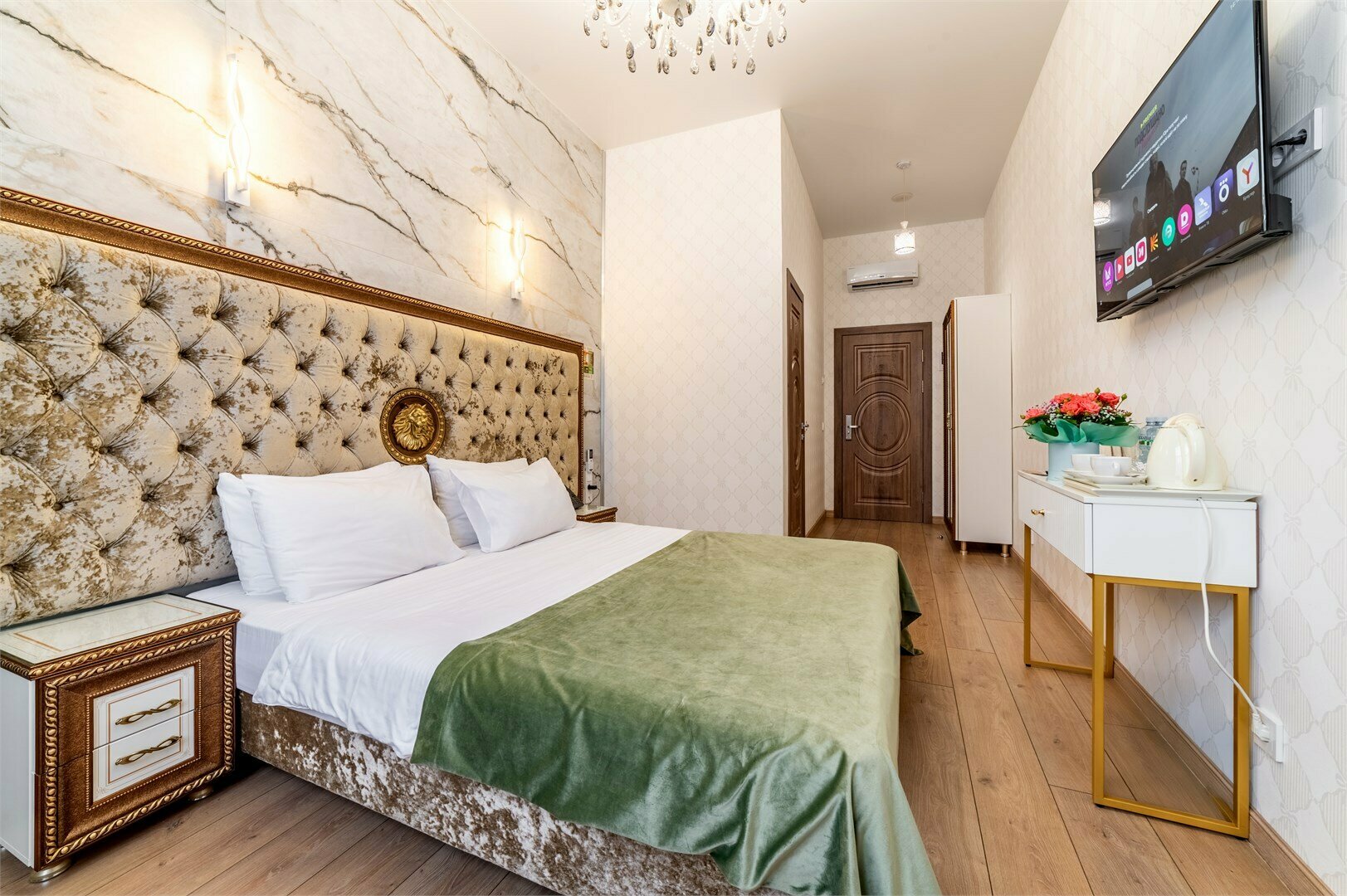 Комфорт с Королевской кроватью