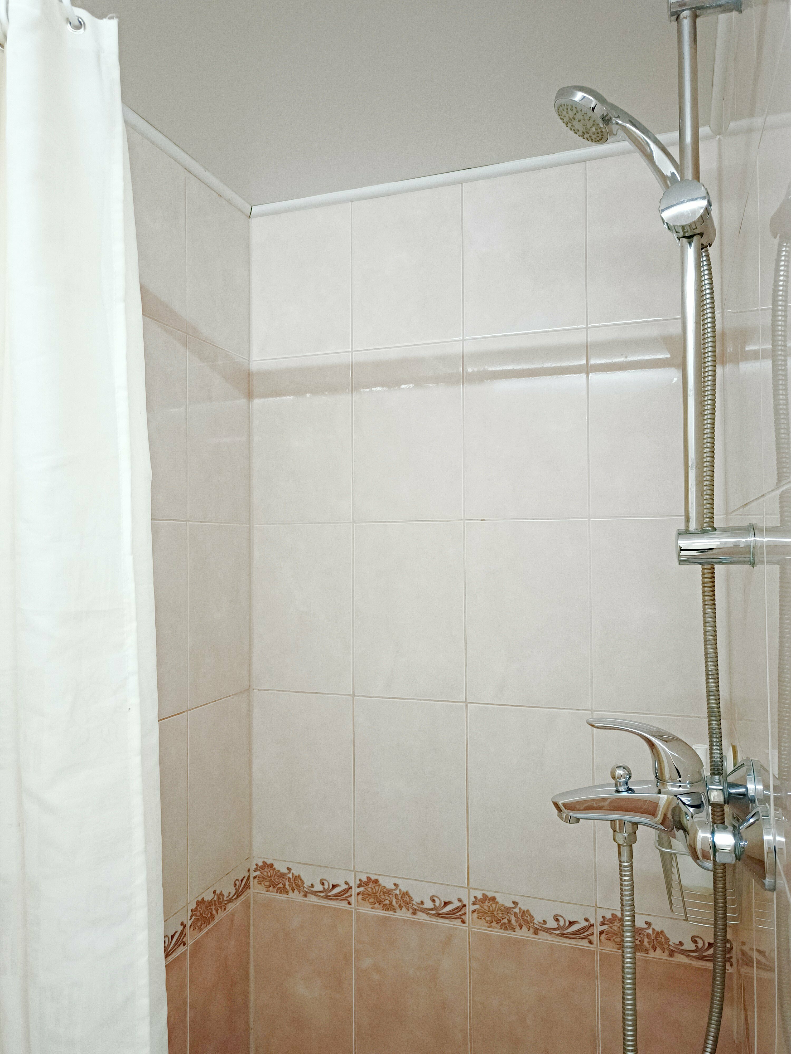 Двухместный номер с 1 двуспальной кроватью вид на улицу (4)