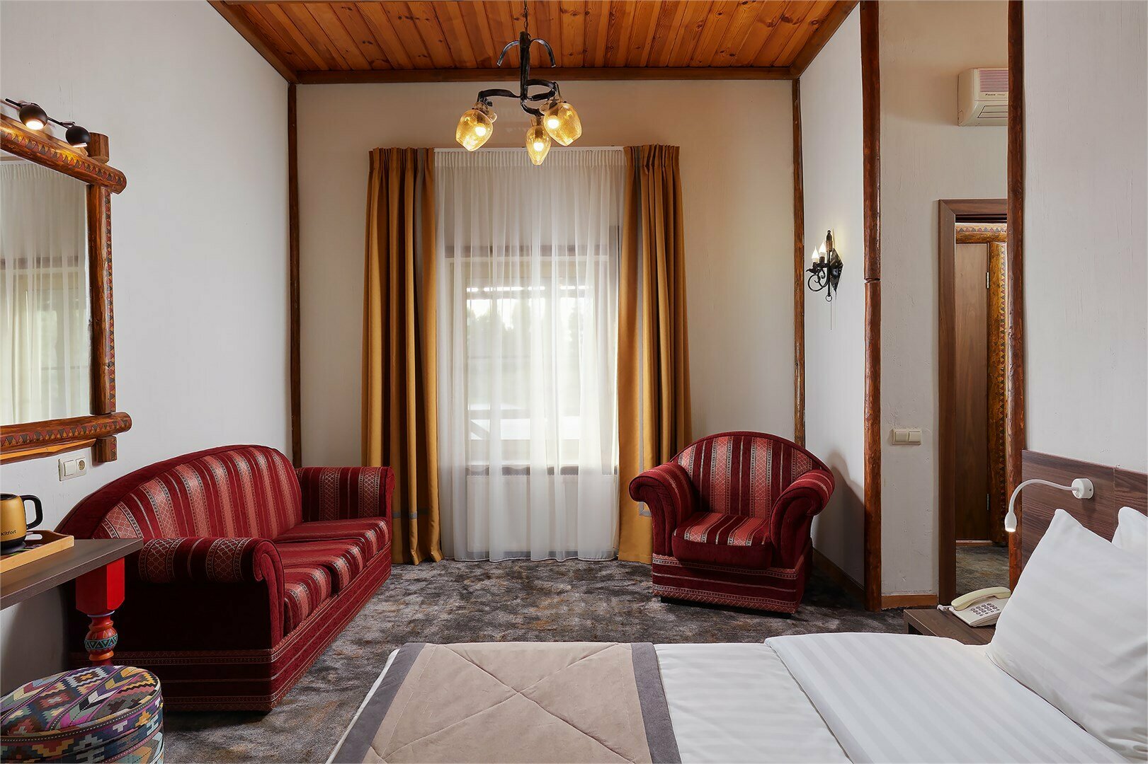 Номер Улучшенный с общей кроватью корпус "Усадьба"