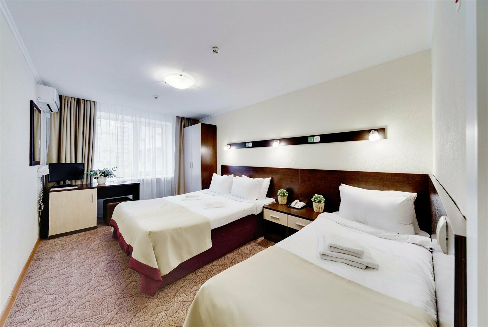 Трехместный стандарт