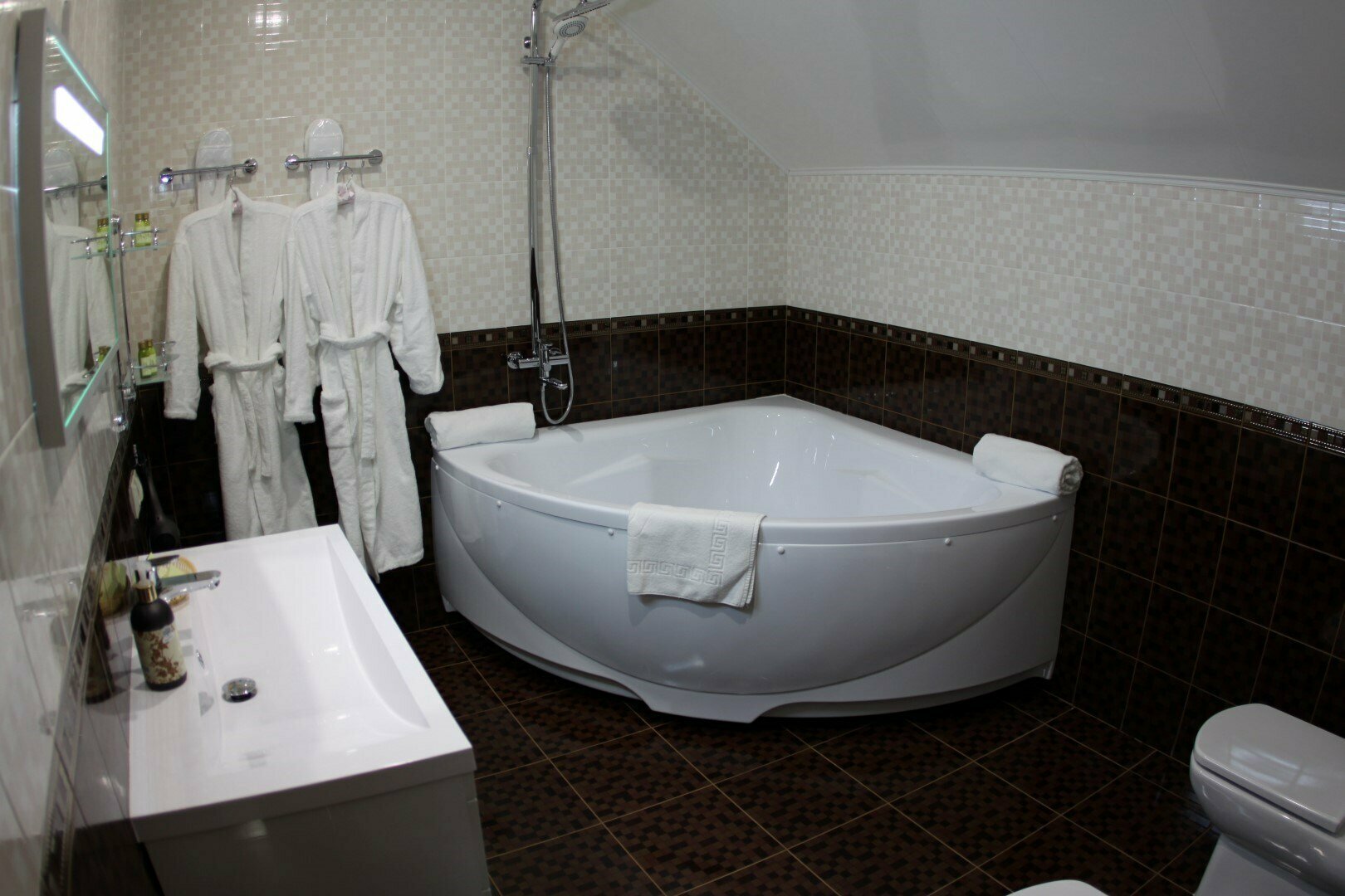 Номер двухуровневый люкс