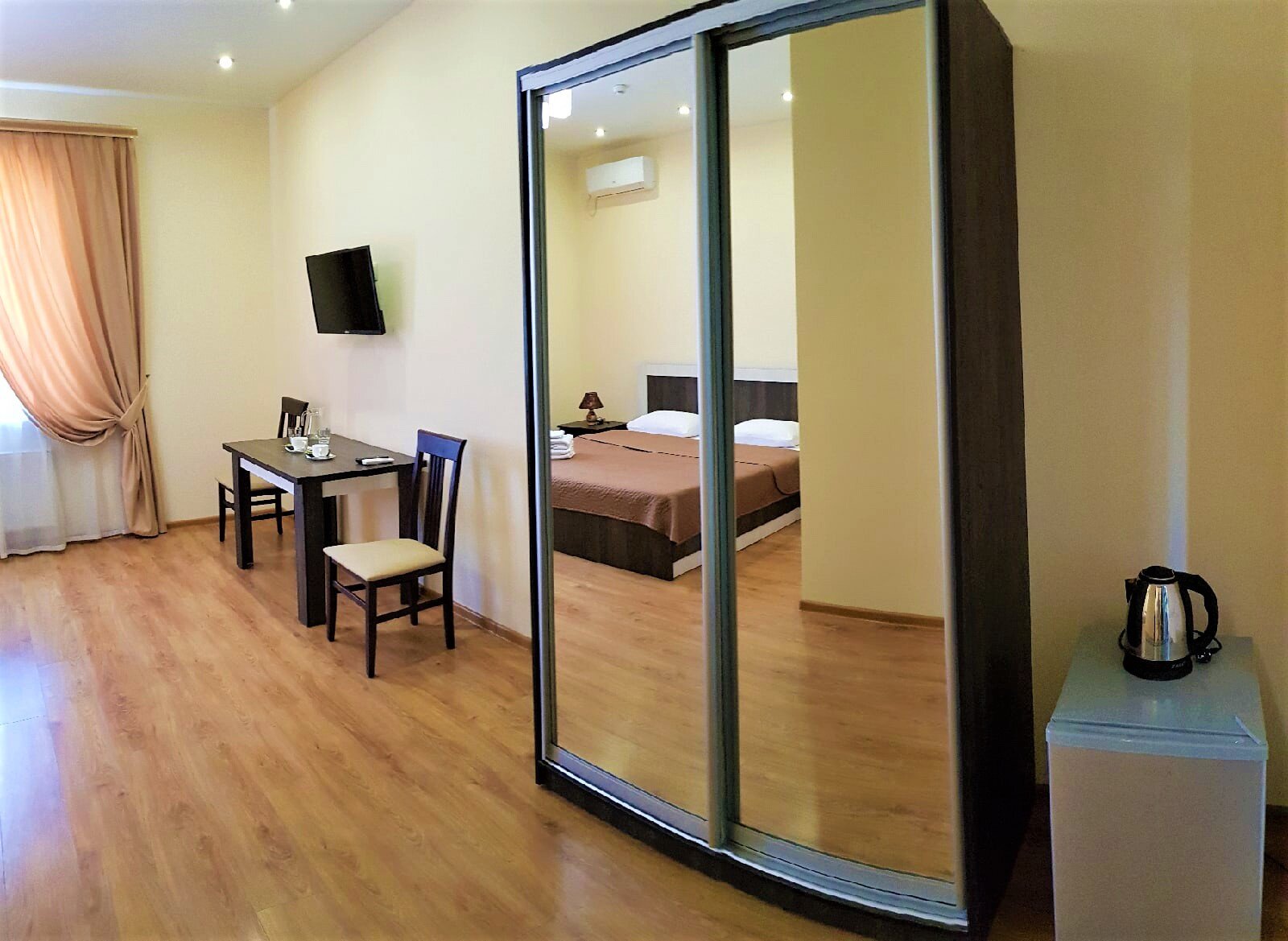 Улучшенный номер с кроватью размера «king-size» или 2 отдельными кроватями