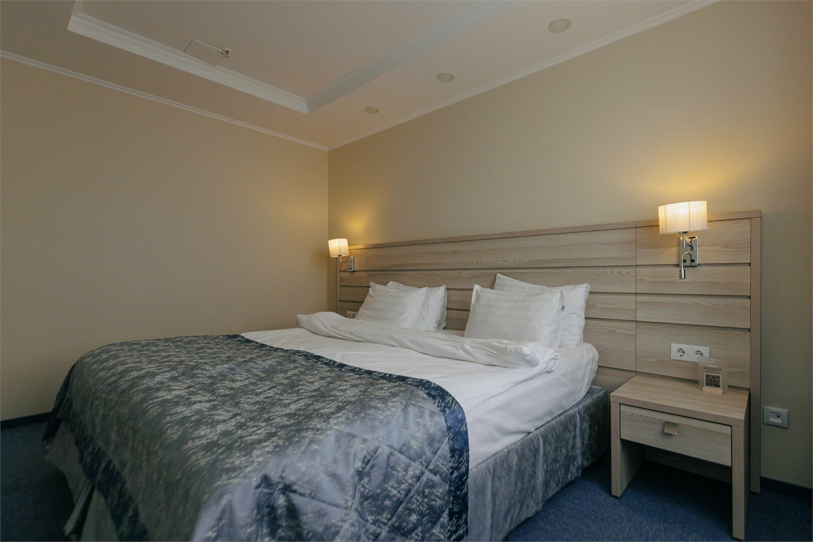 Улучшенный двухместный номер Делюкс с 1 кроватью или 2 отдельными кроватями