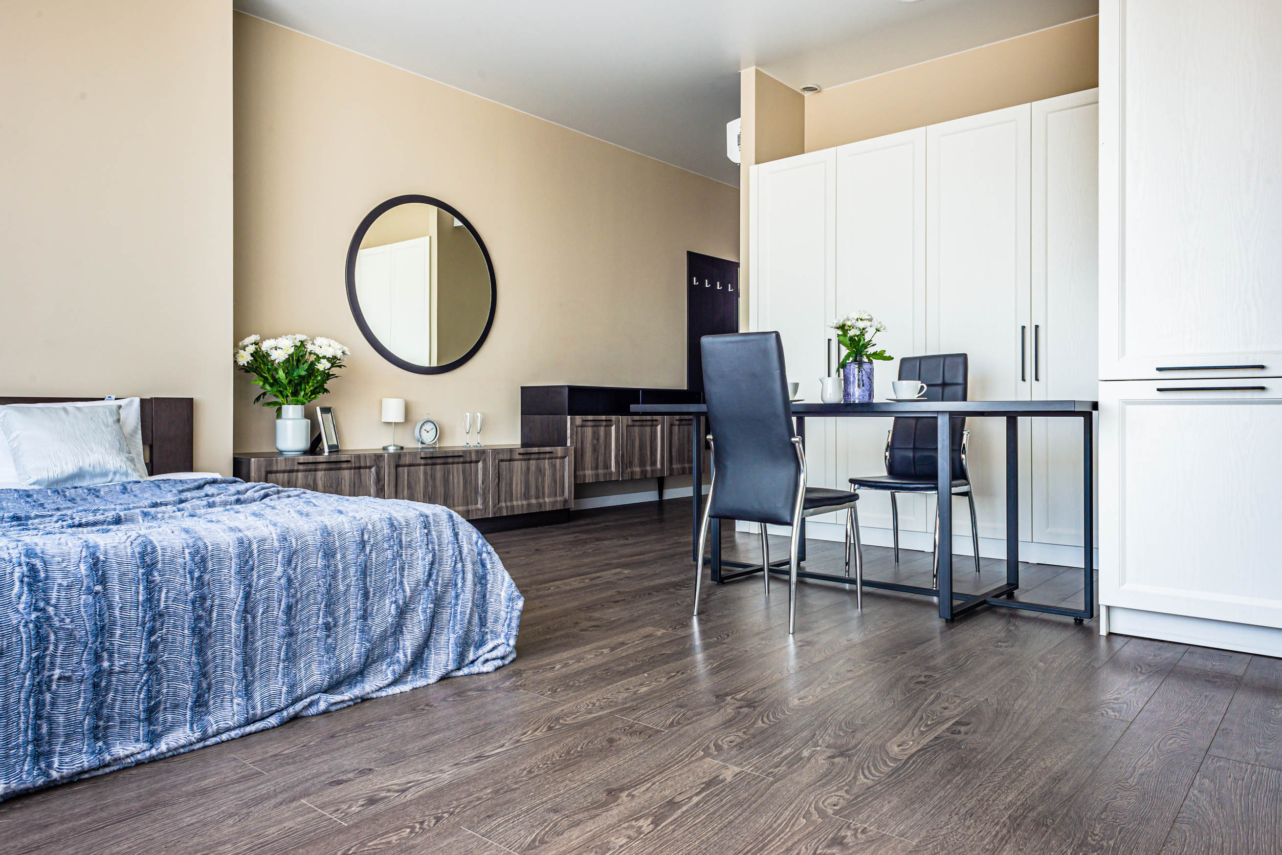 14. Люксовый апартамент для пары с видом на город (01)