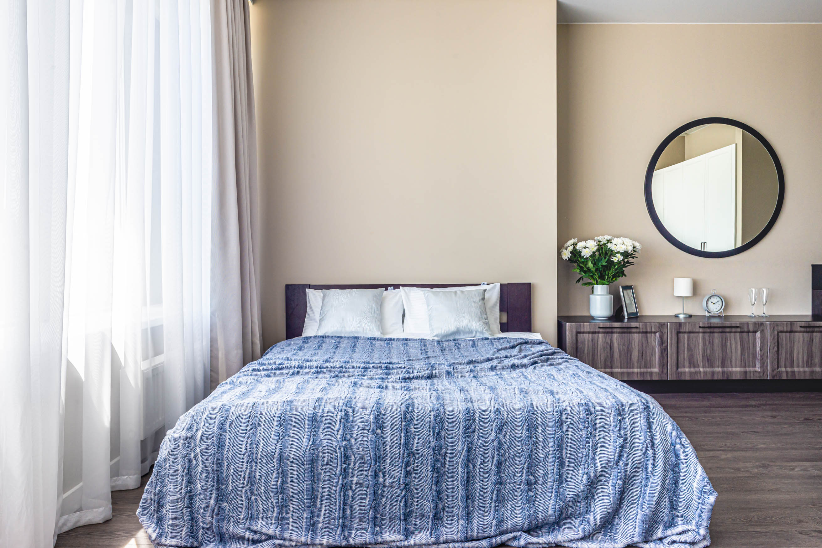 14. Люксовый апартамент для пары с видом на город (01)