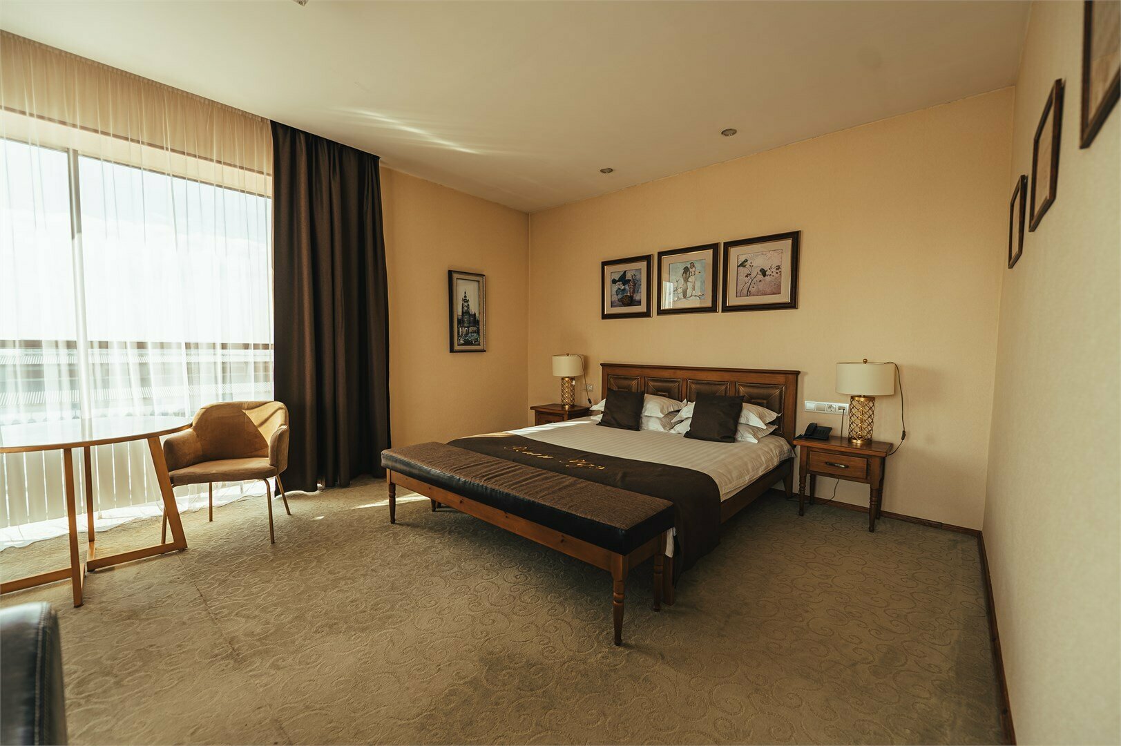 Улучшенный люкс