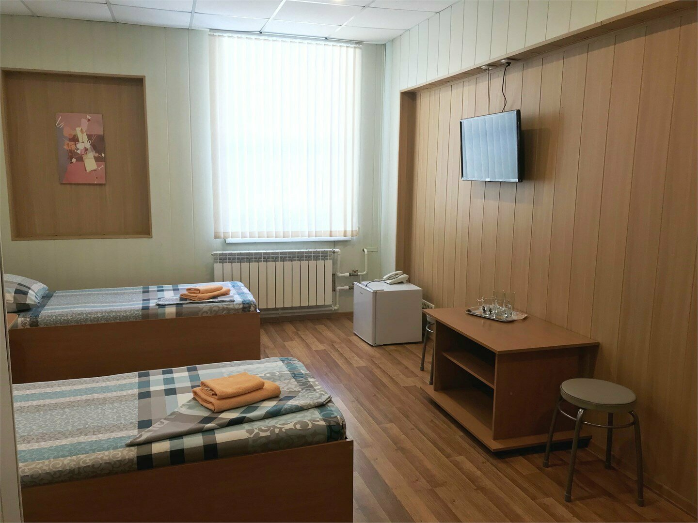 Просторный двухместный номер с 2 отдельными кроватями