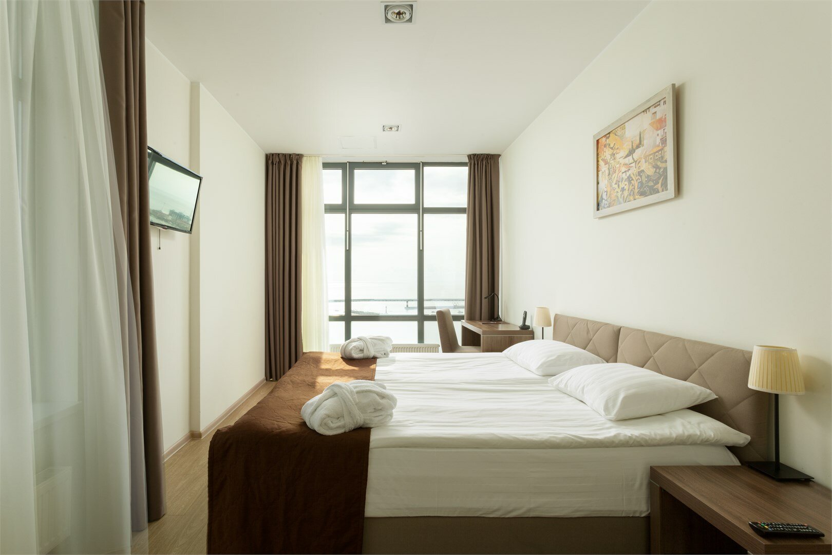 Трехкомнатный апартамент с двумя спальнями (6-11 этаж), до 5ти взрослых в номере