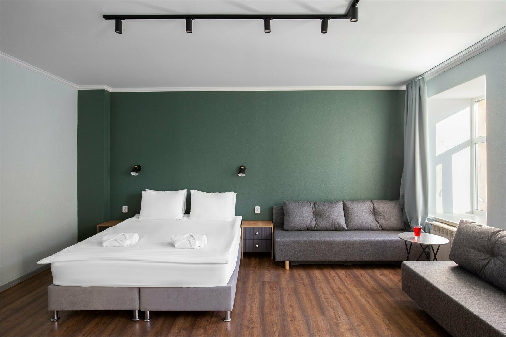 Семейный номер с мини-кухней