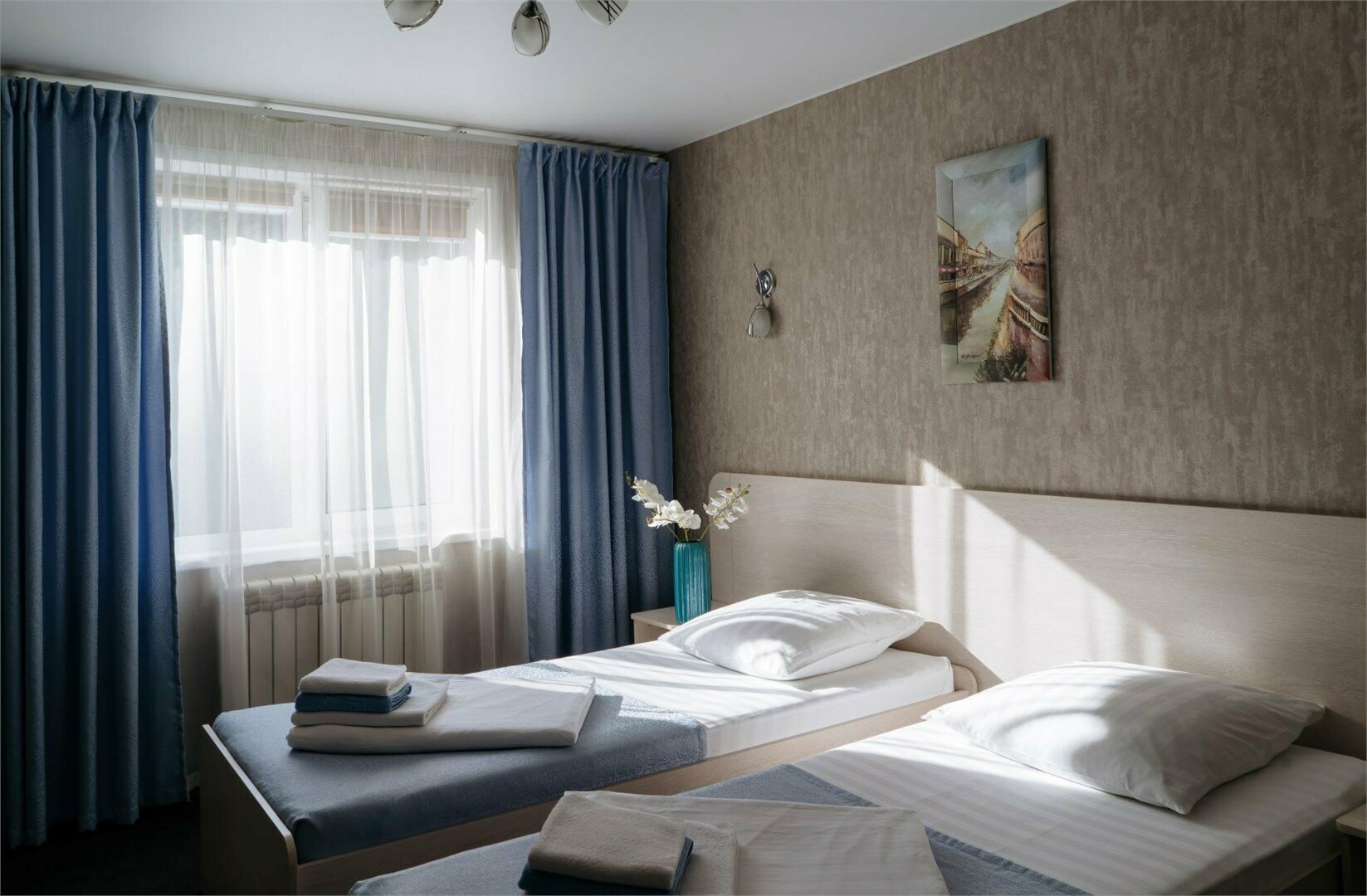 Улучшенный двухместный номер с 2 отдельными кроватями