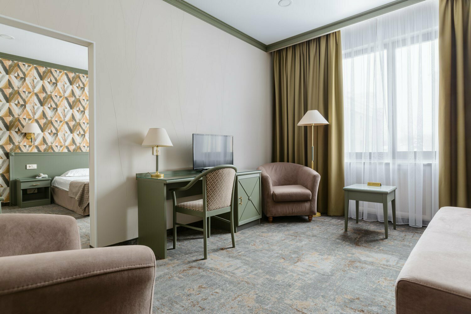 Двухкомнатный номер Люкс