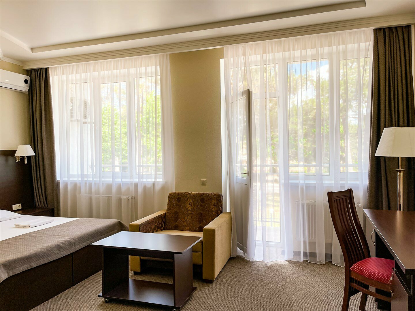 Стандарт с балконом 2+1