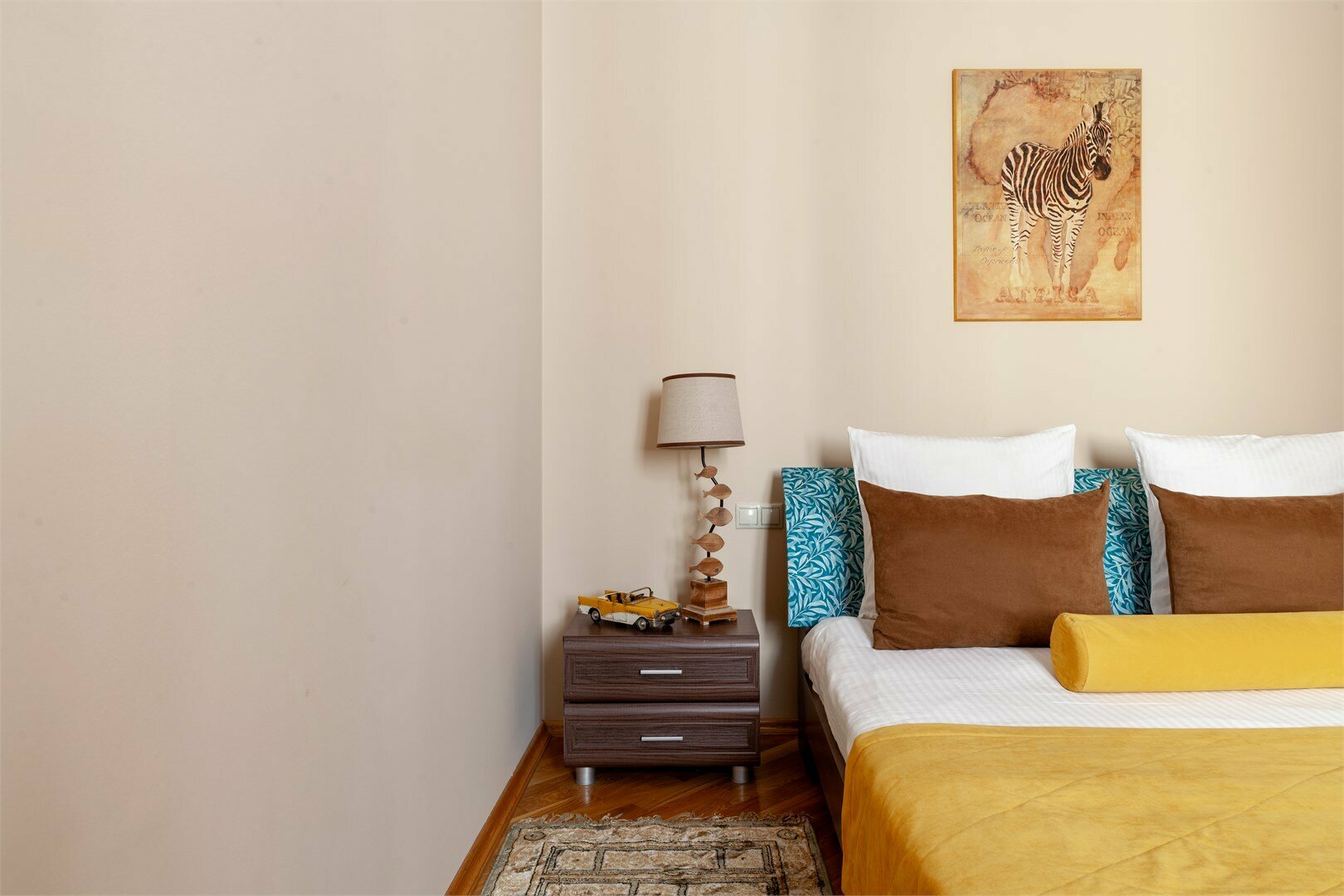 Стандарт с полутороспальной кроватью